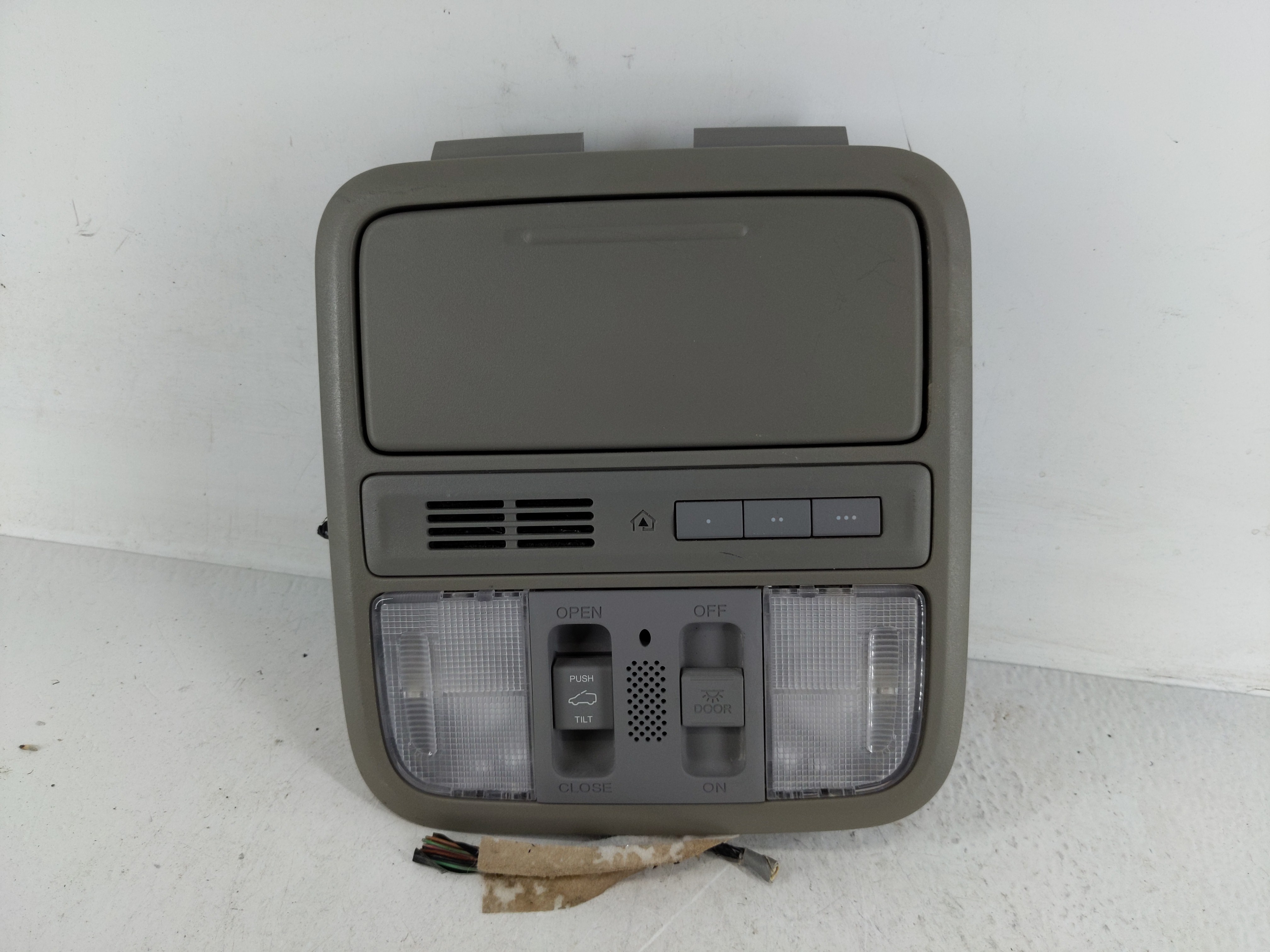 2016 Honda Pilot Overhead Roof Console 1168398 - Oemusedautoparts1.com