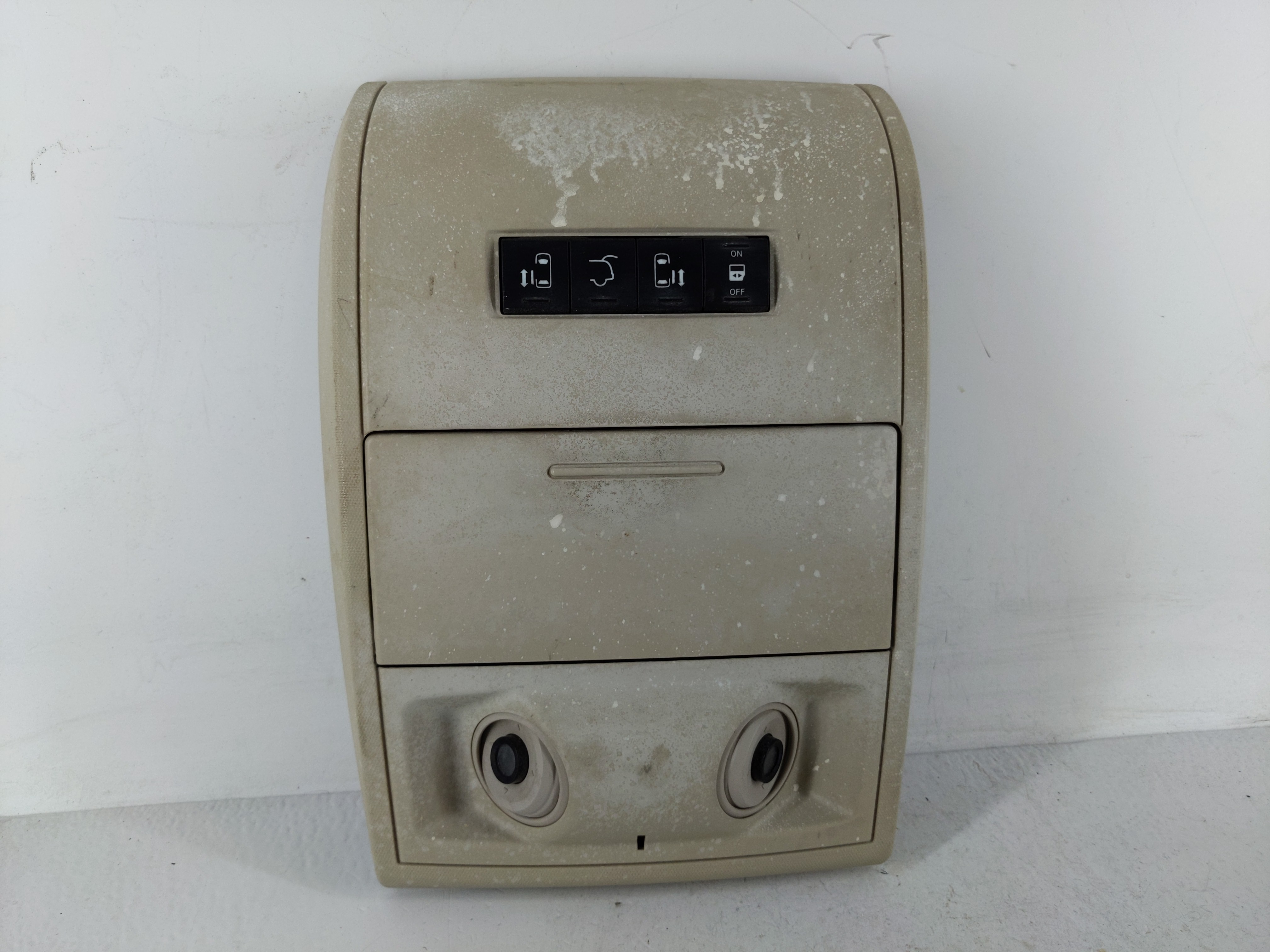 2016 Chrysler Town & Country Overhead Roof Console 1168414 - Oemusedautoparts1.com