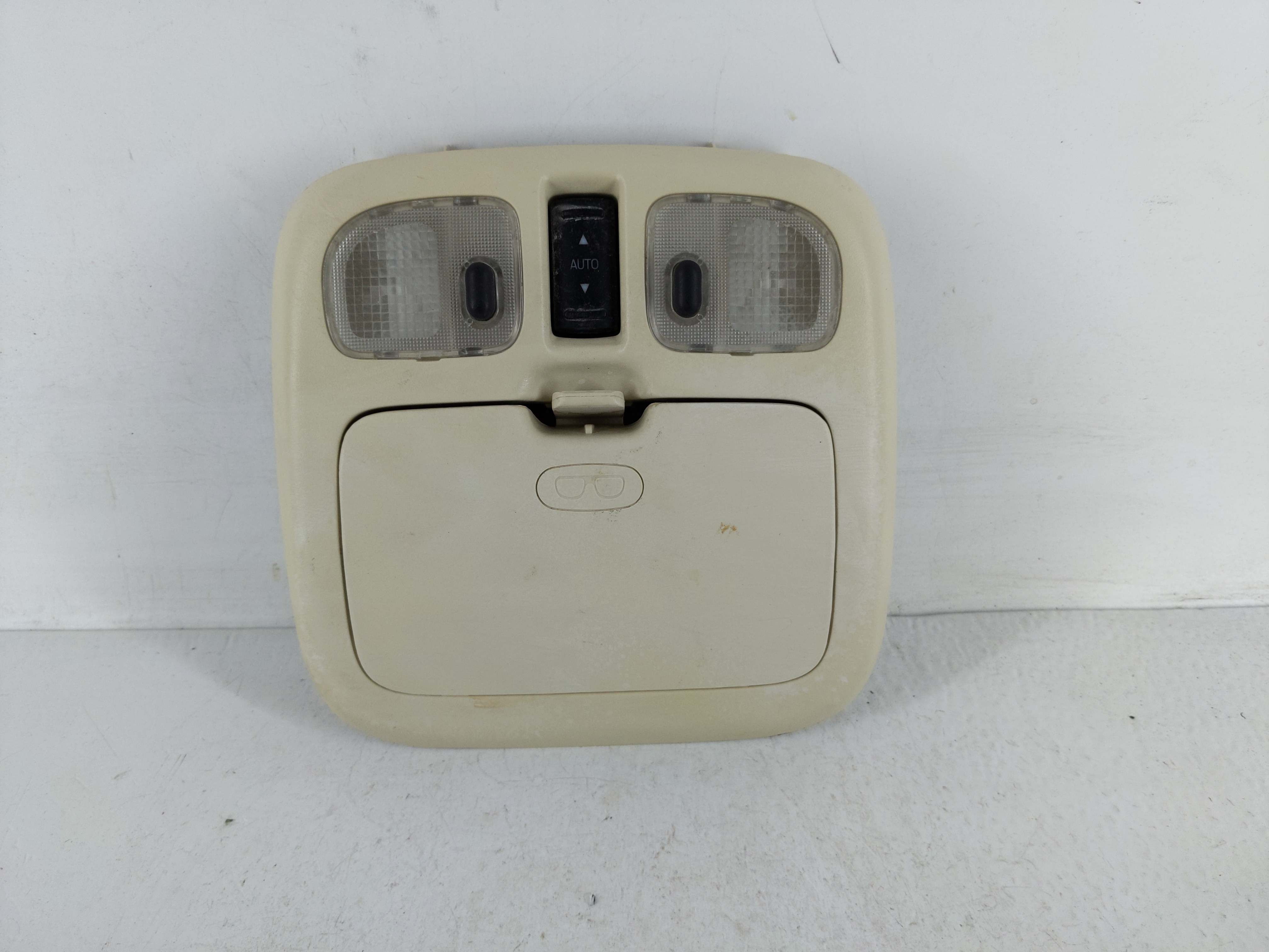 2011 Ford Escape Overhead Roof Console 1168416 - Oemusedautoparts1.com