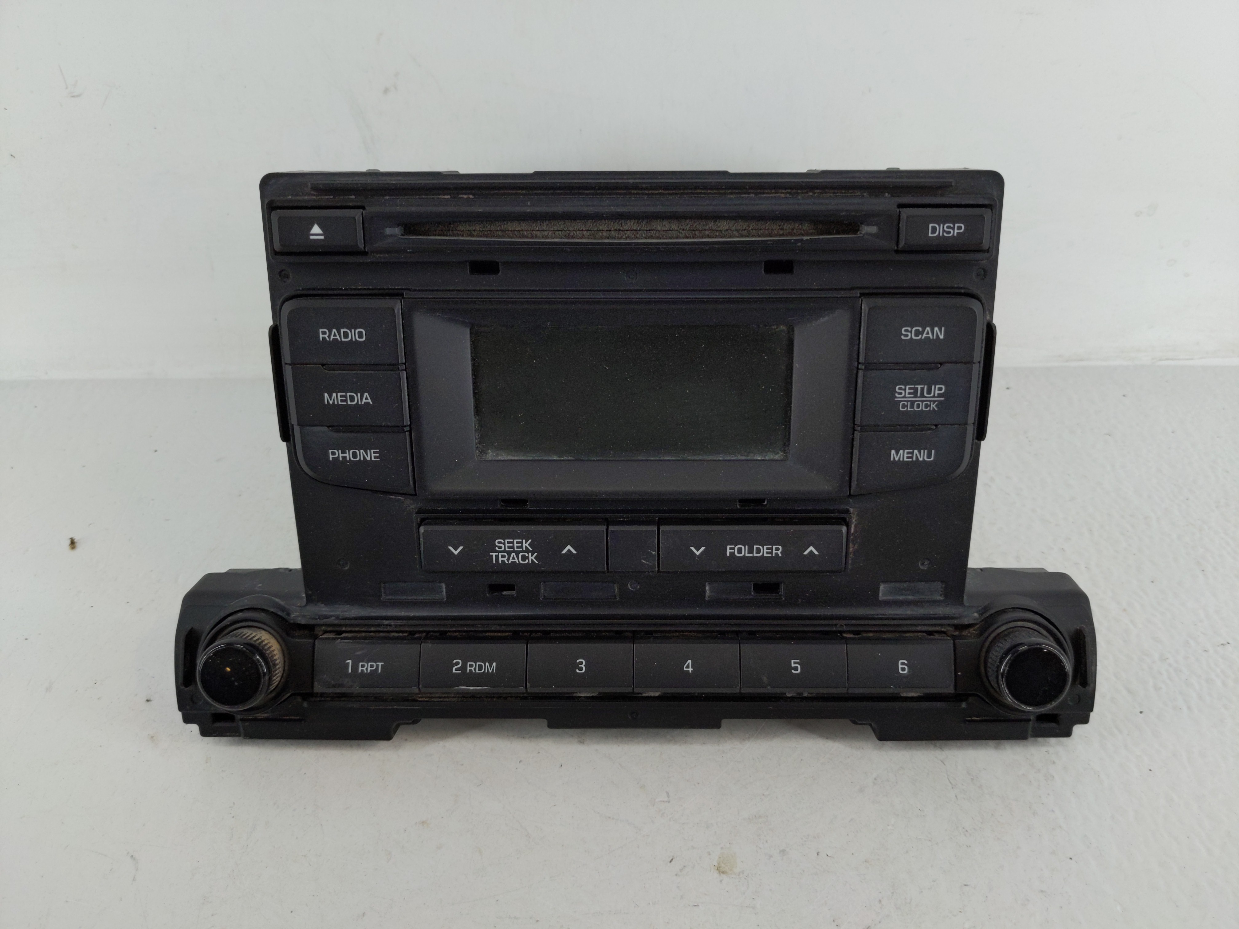 2017-2018 Hyundai Elantra Am Fm Cd Player Radio Receiver 1168439 - Oemusedautoparts1.com