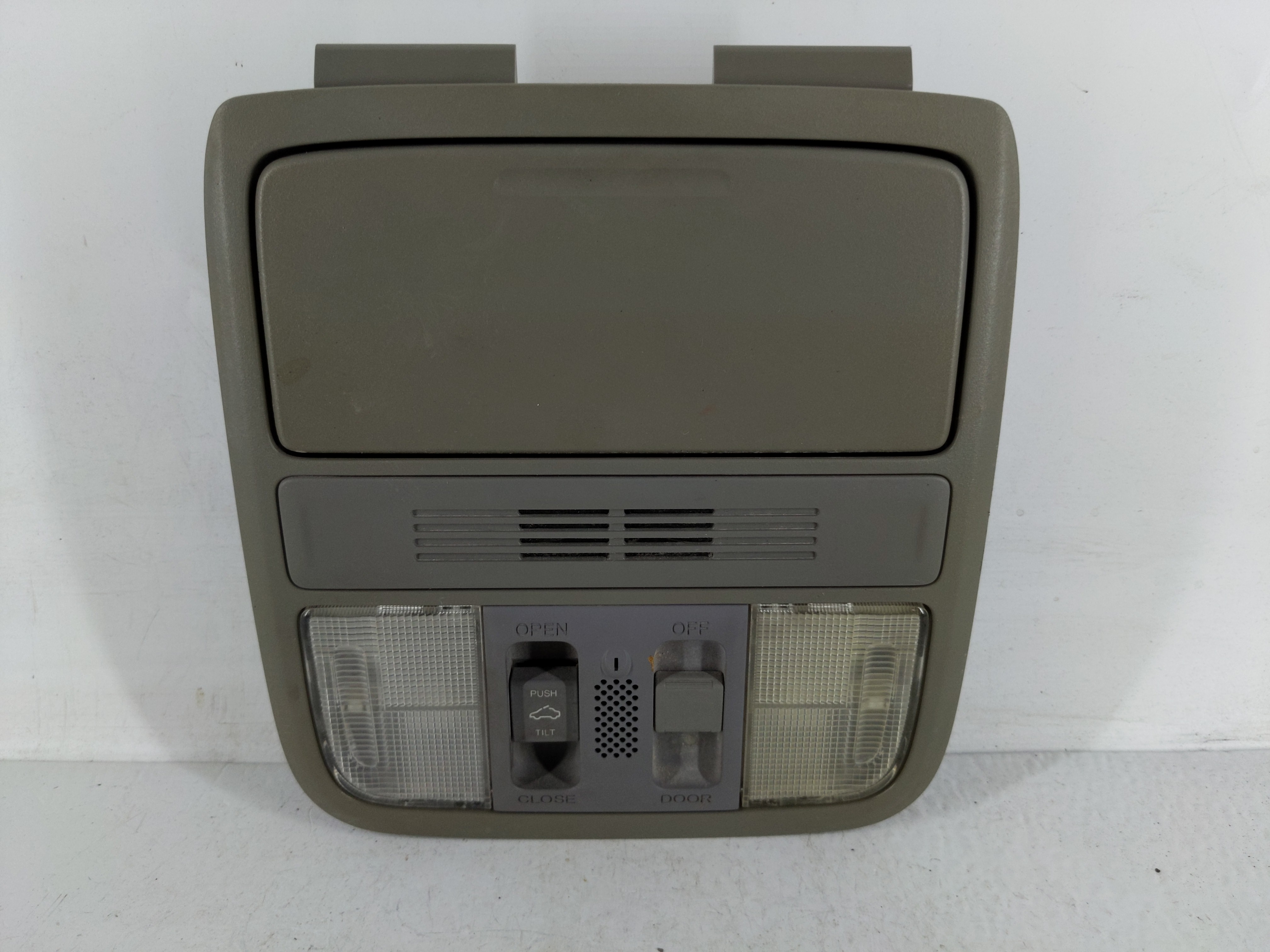 2014 Honda Accord Overhead Roof Console 1168474 - Oemusedautoparts1.com