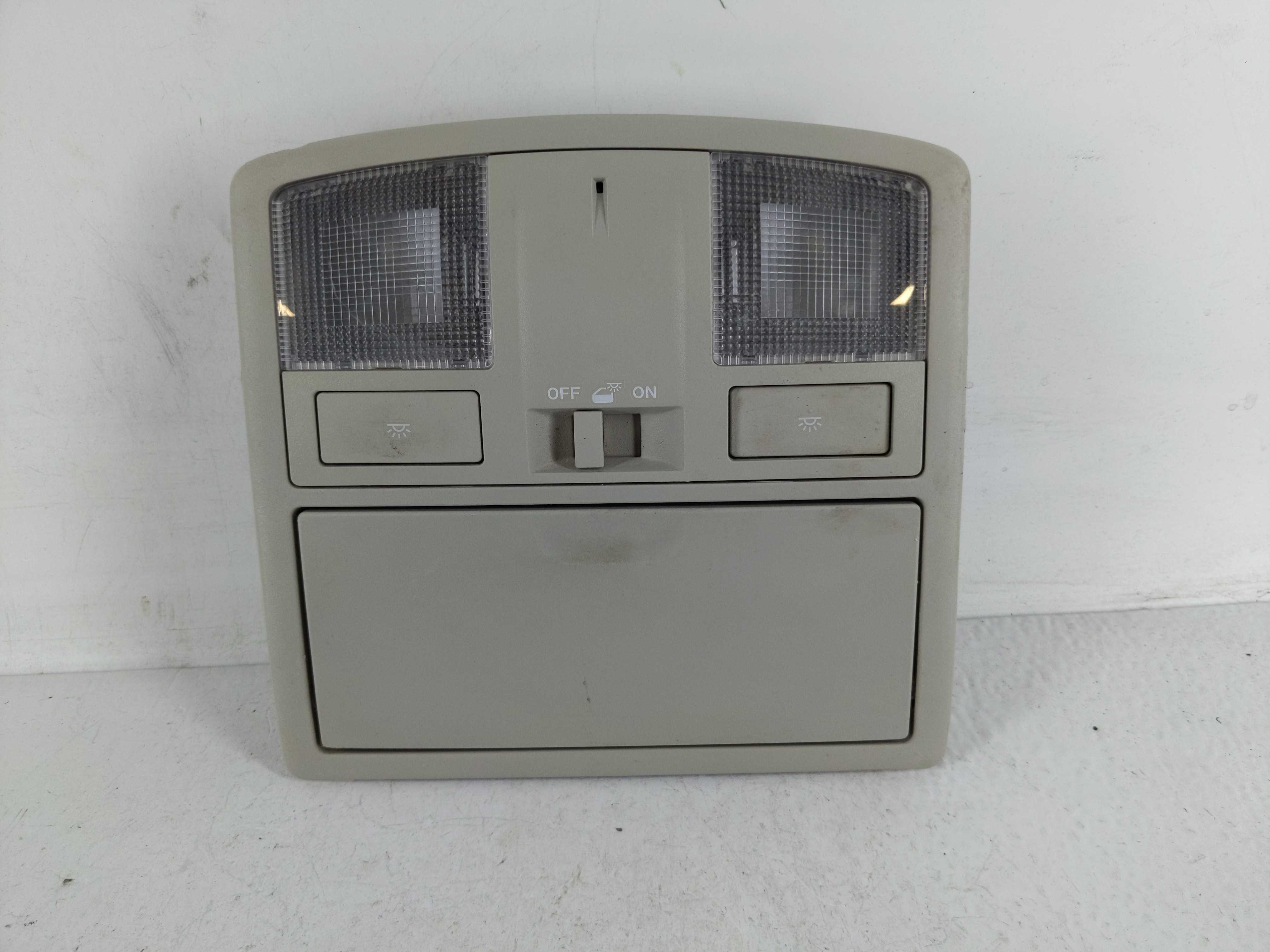 2010 Mazda 3 Overhead Roof Console 1168475 - Oemusedautoparts1.com