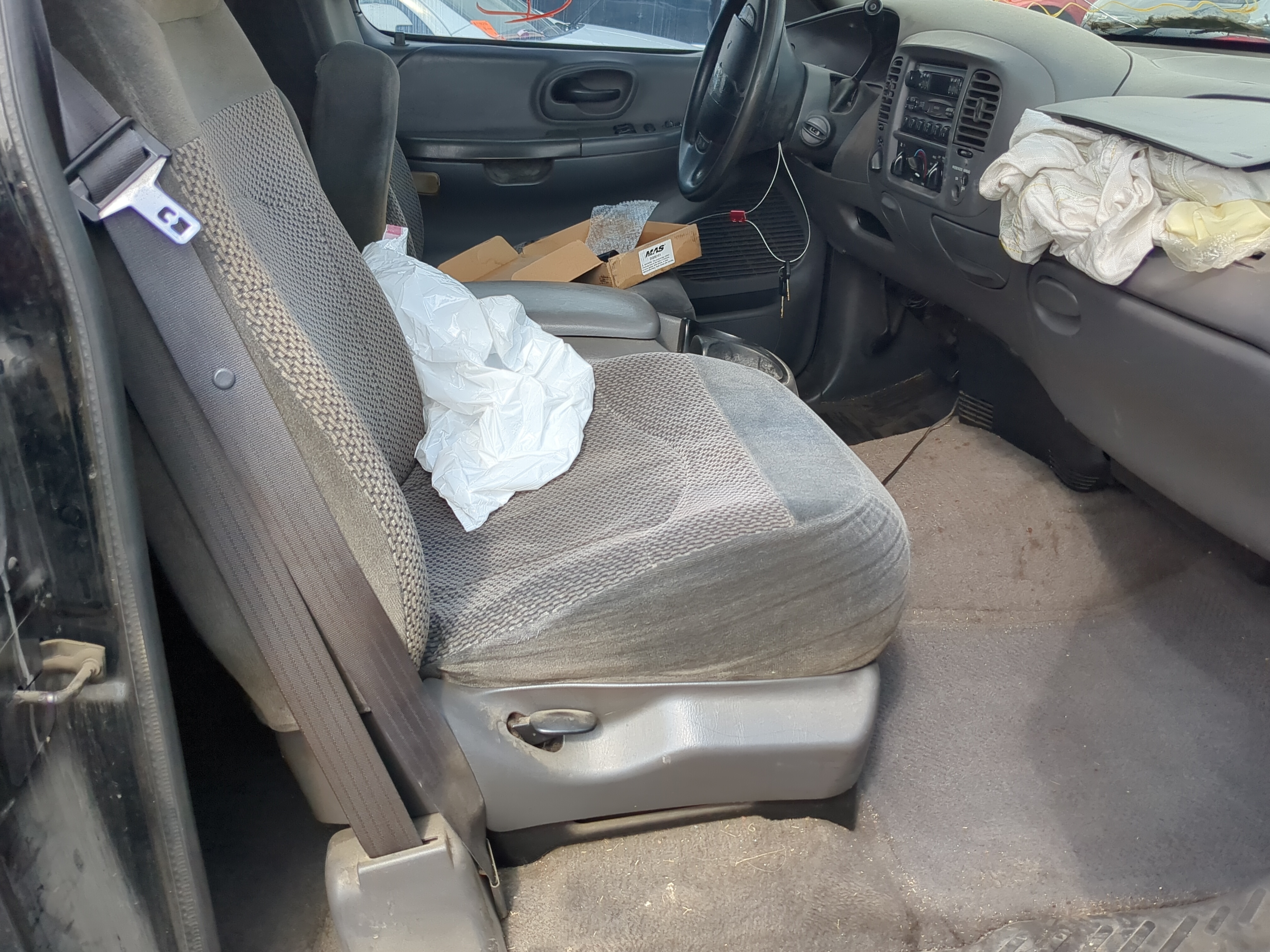 1999-1999 Ford F-150 Passenger Front Seat Oem 1168588 - Oemusedautoparts1.com