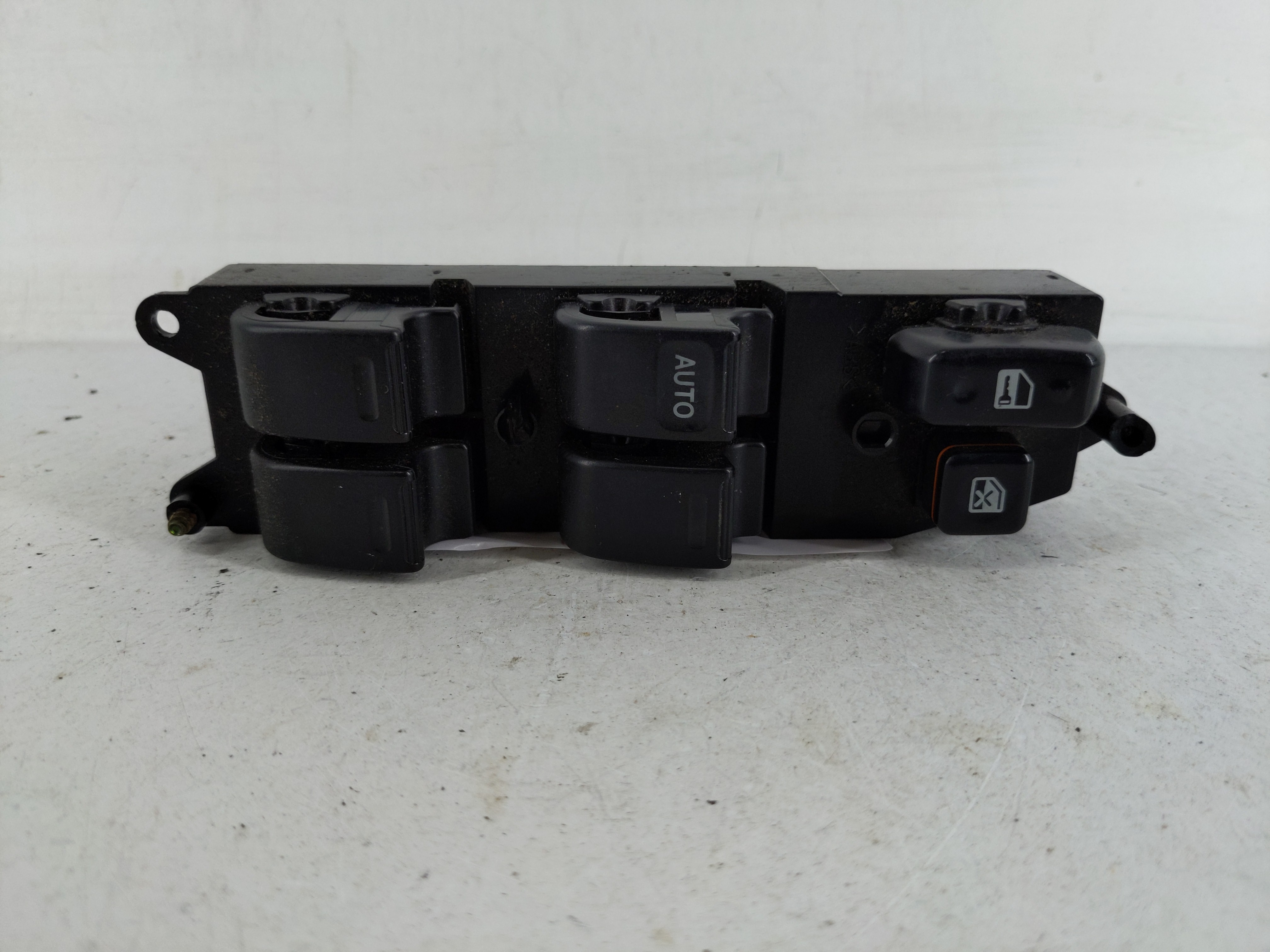 Picture of 2000-2001 Toyota Camry Driver Left Door Master Power Window Switch 1168768
