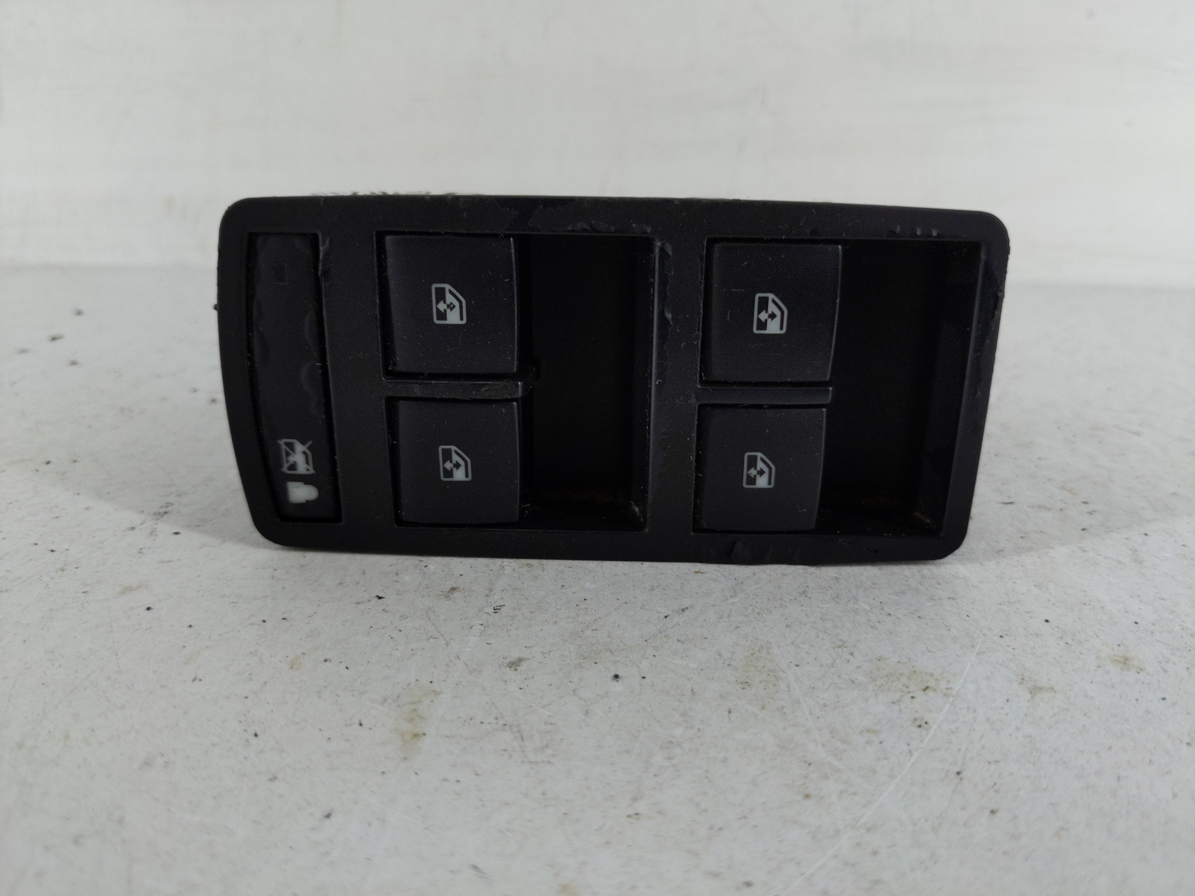 Picture of 2012-2014 Buick Verano Driver Left Door Master Power Window Switch 1168780