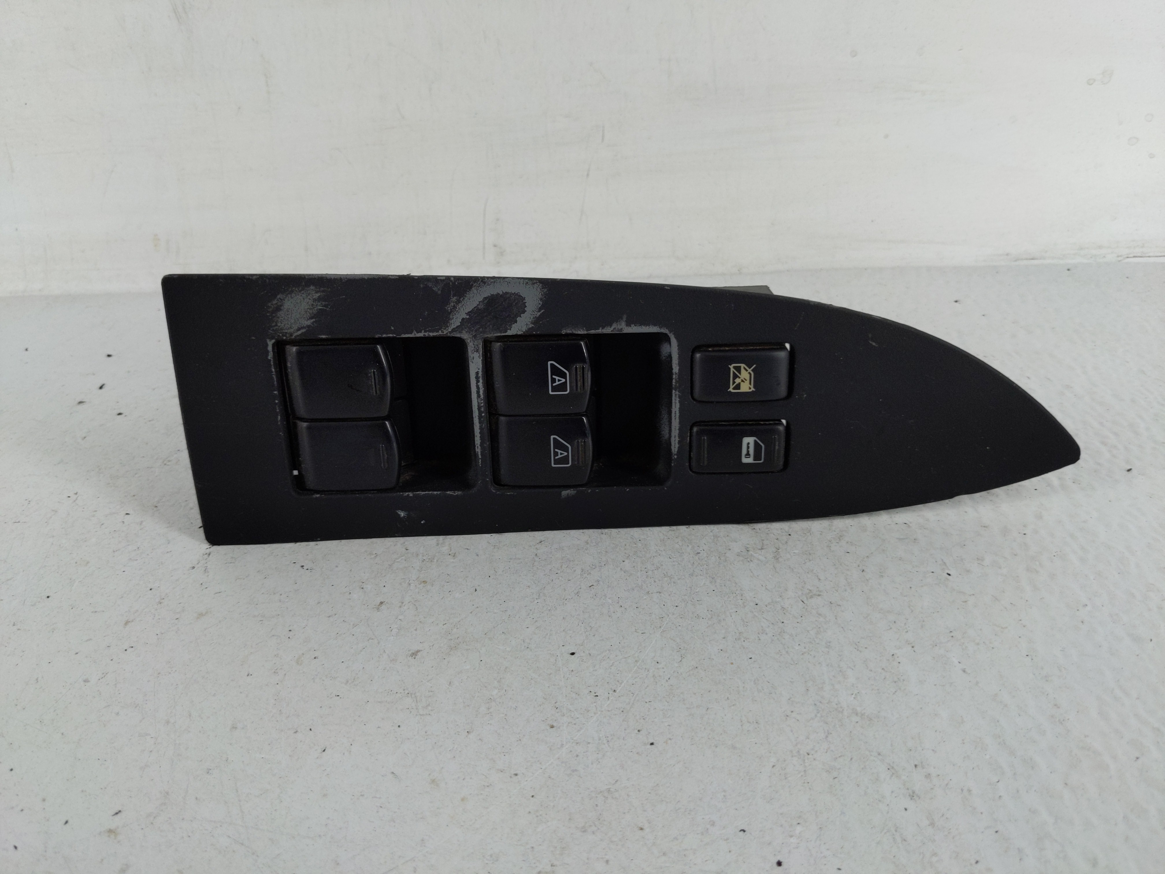 Picture of 2003-2004 Infiniti Fx35 Driver Left Door Master Power Window Switch 1168786