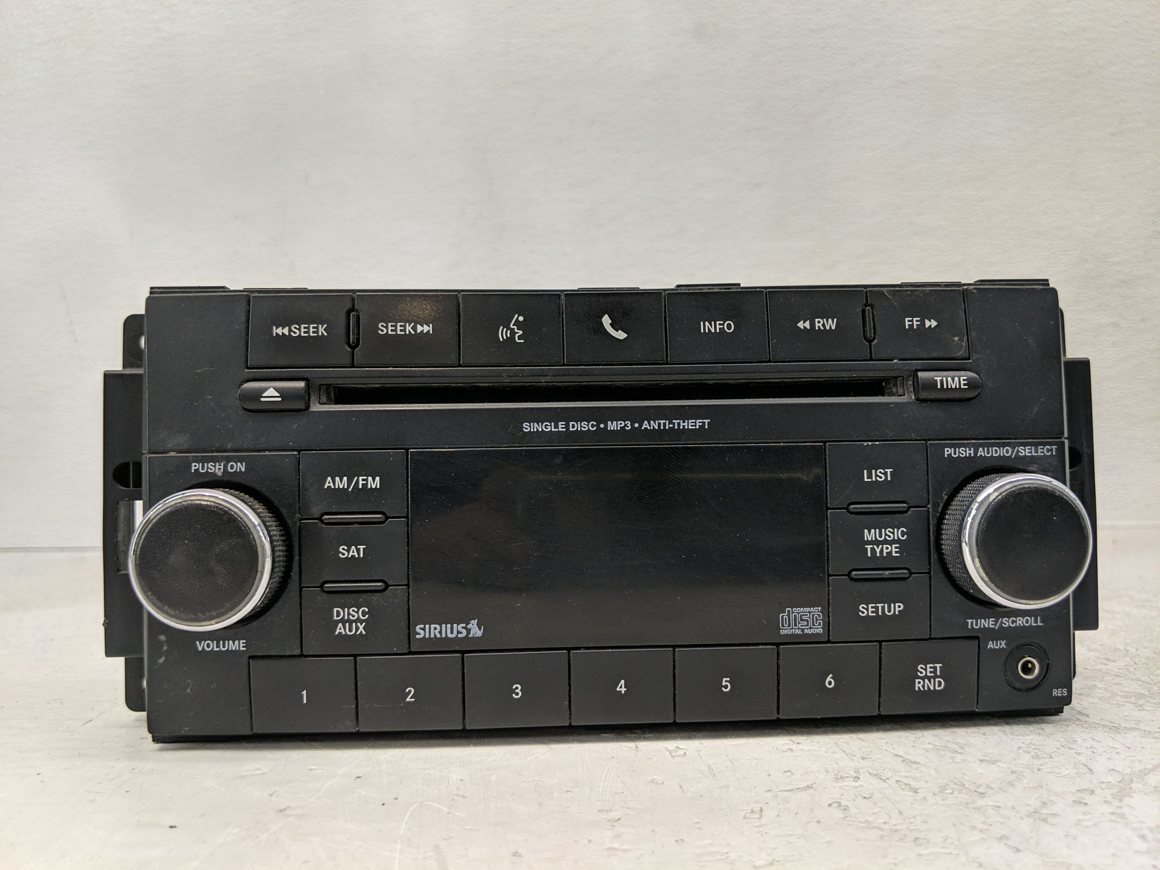 2013-2014 Chrysler 200 Am Fm Cd Player Radio Receiver 1168834 - Oemusedautoparts1.com