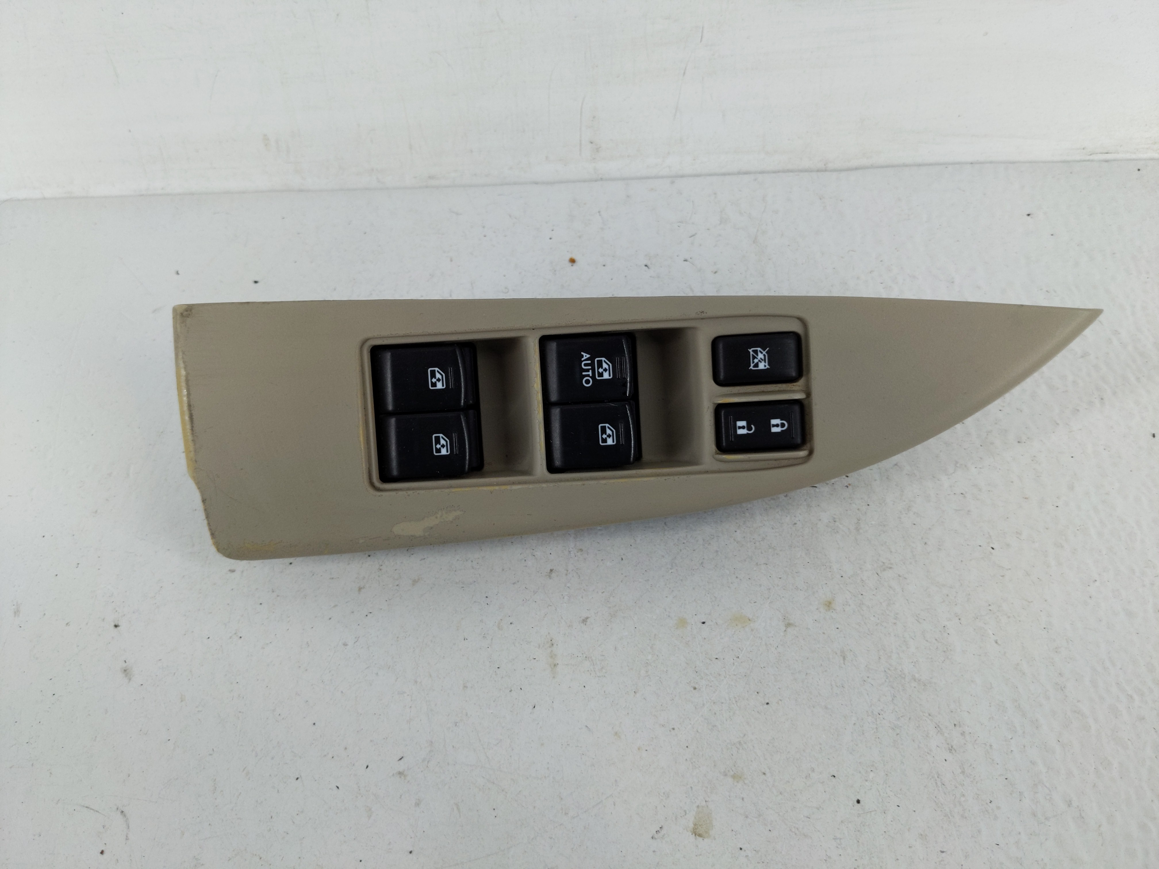 Picture of 2013-2014 Subaru Legacy Driver Left Door Master Power Window Switch 1168864