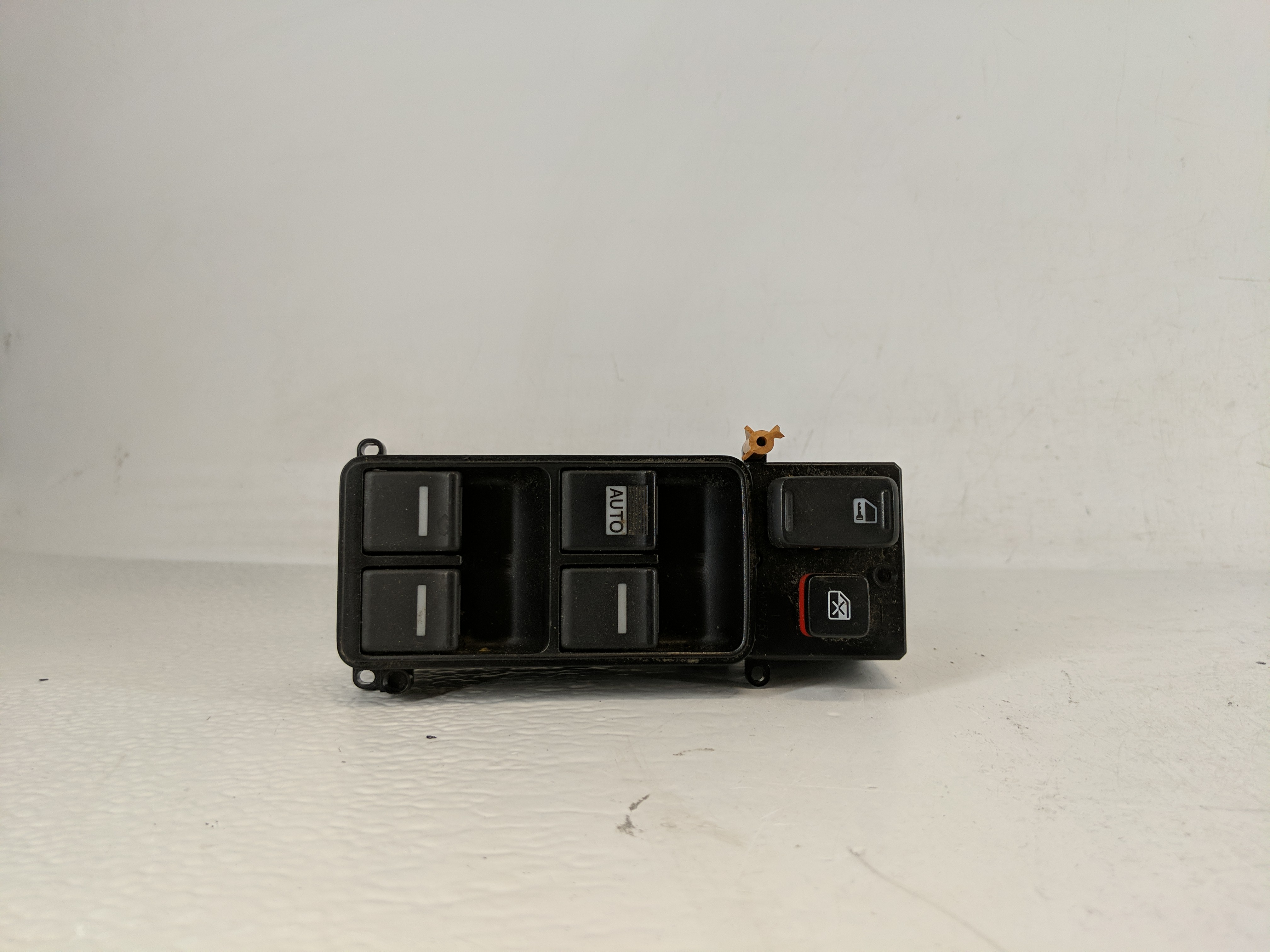 Picture of 2003-2007 Honda Accord Driver Left Door Master Power Window Switch 1168938