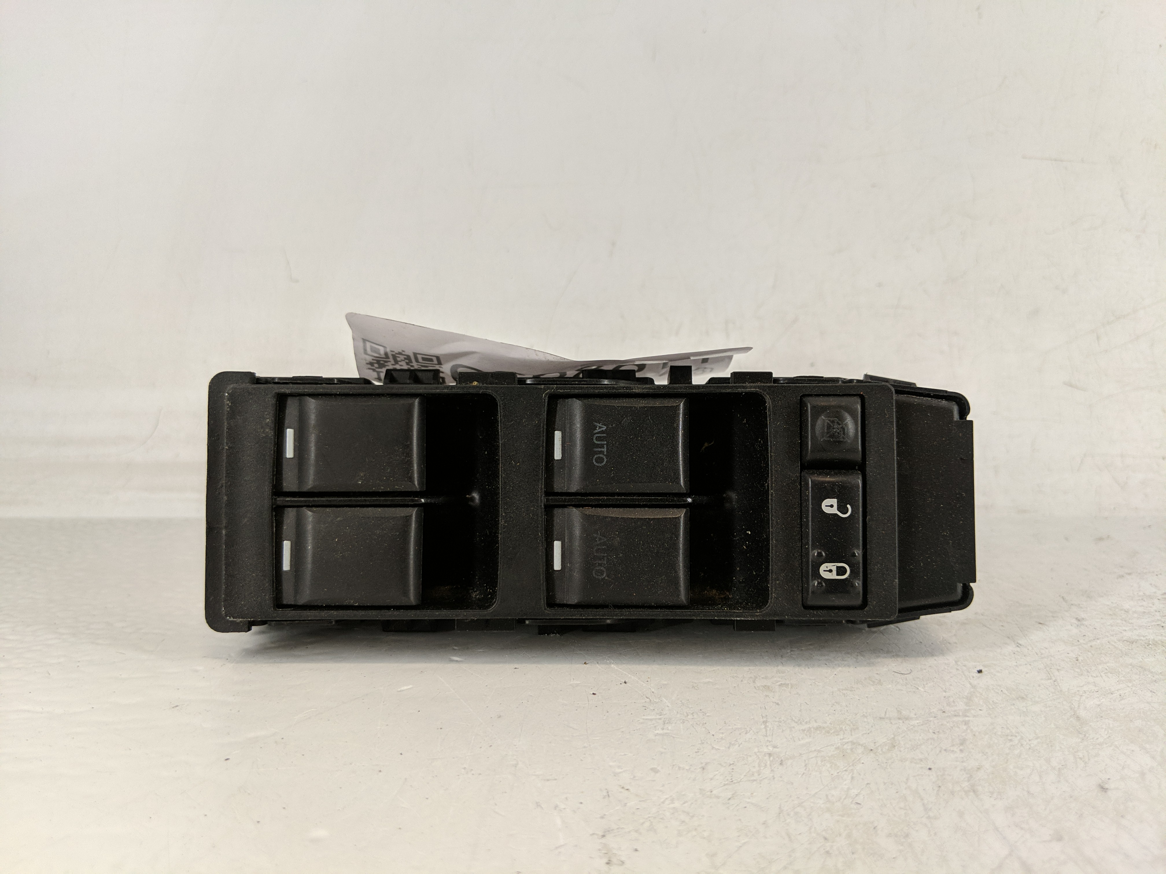 Picture of 2006-2010 Chrysler 300 Driver Left Door Master Power Window Switch 1168939