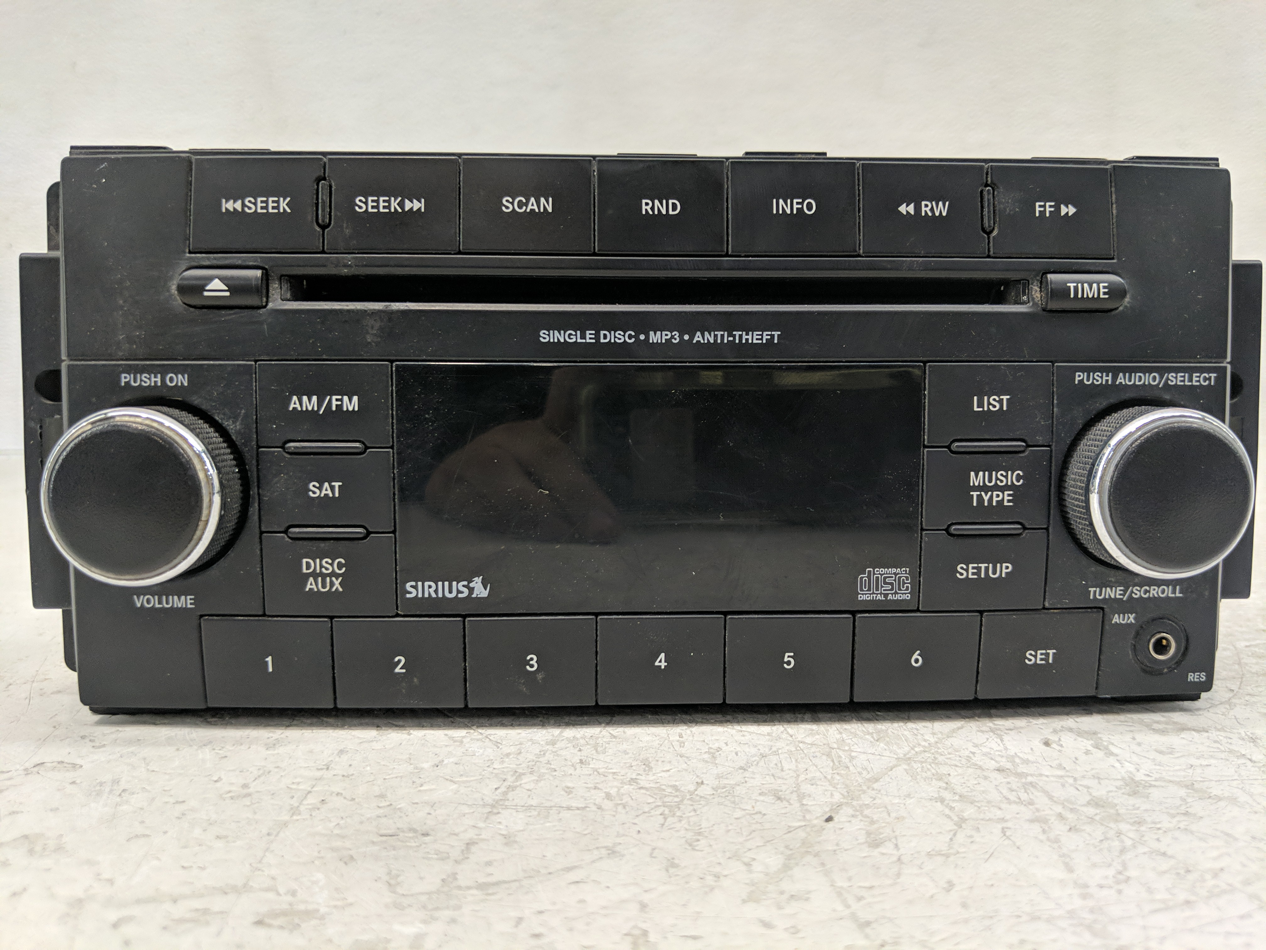 2011-2012 Chrysler 200 Am Fm Cd Player Radio Receiver 1168946 - Oemusedautoparts1.com