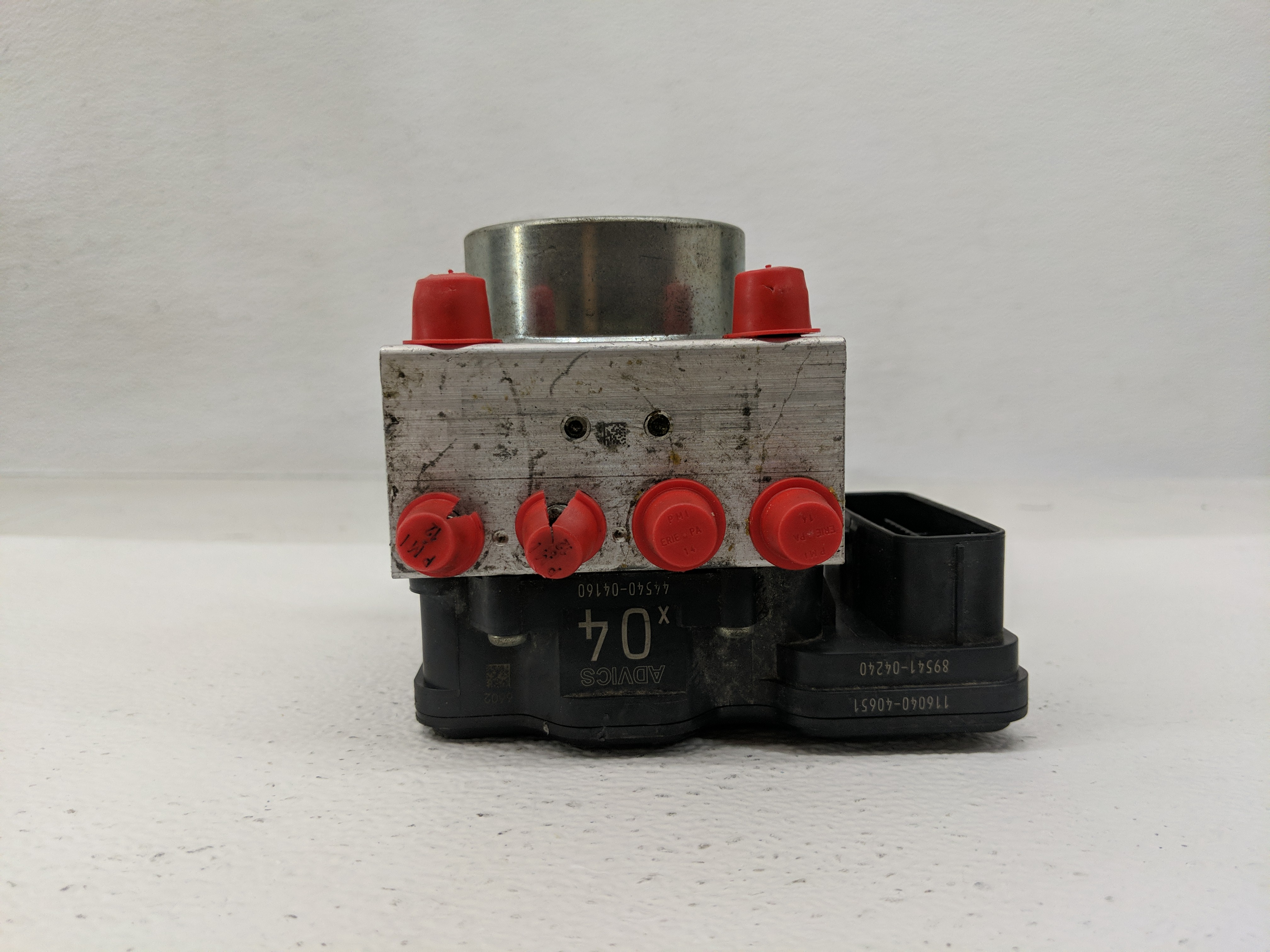 2016-2017 Toyota Tacoma Abs Pump Control Module 1169056 - Oemusedautoparts1.com