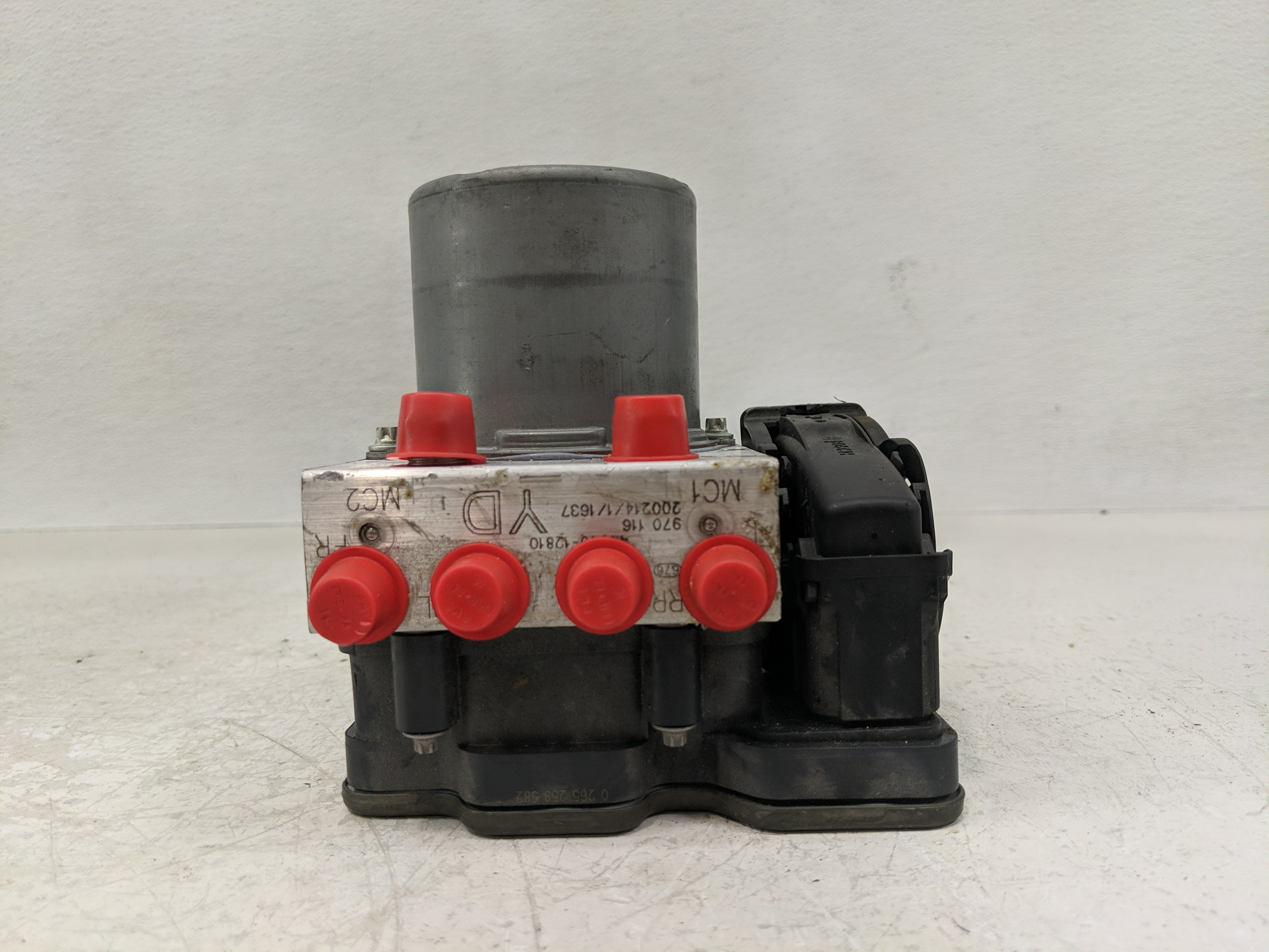 2020-2022 Toyota Corolla Abs Pump Control Module 1169059 - Oemusedautoparts1.com
