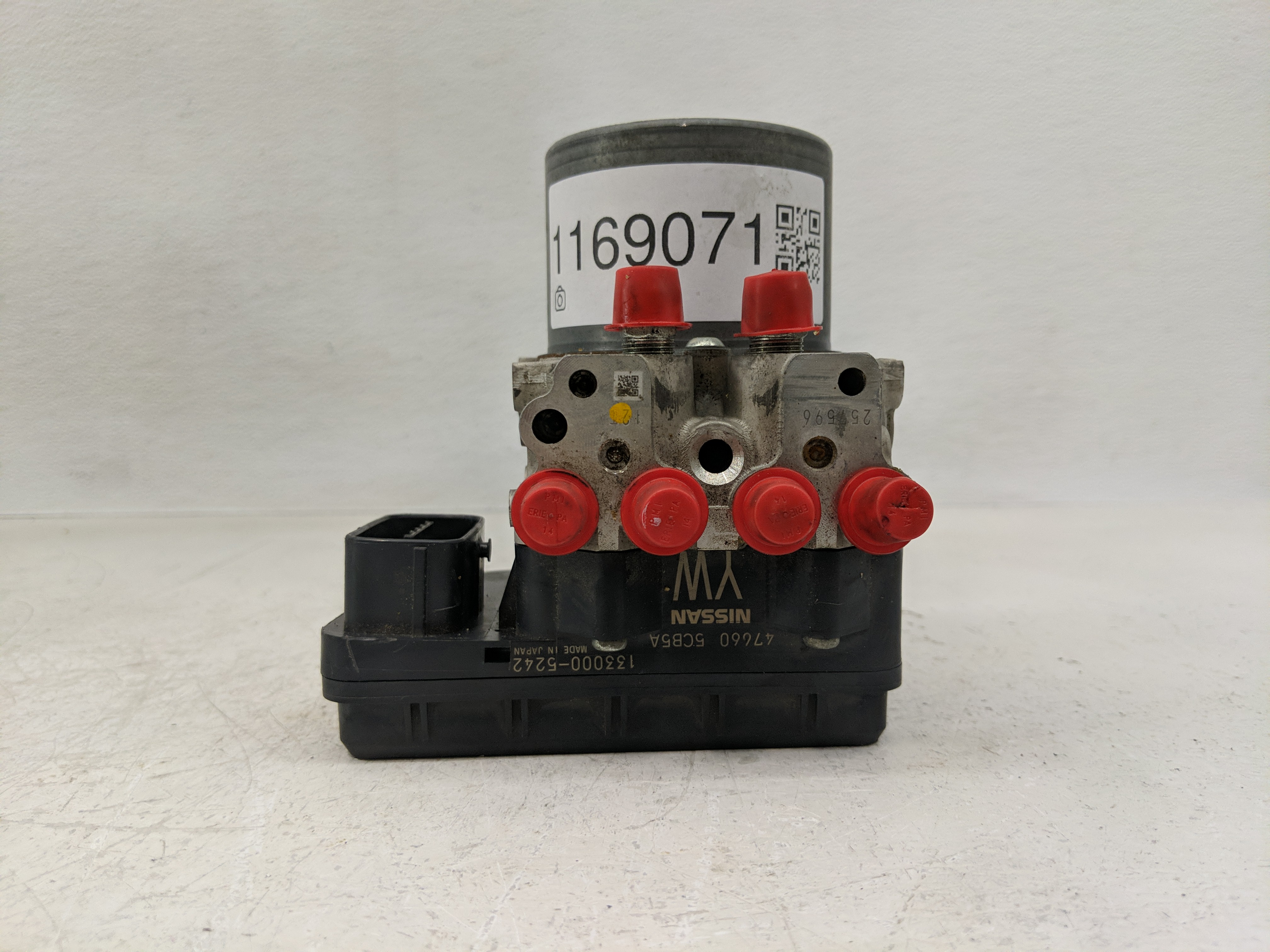 2017-2017 Infiniti Q60 Abs Pump Control Module 1169071 - Oemusedautoparts1.com