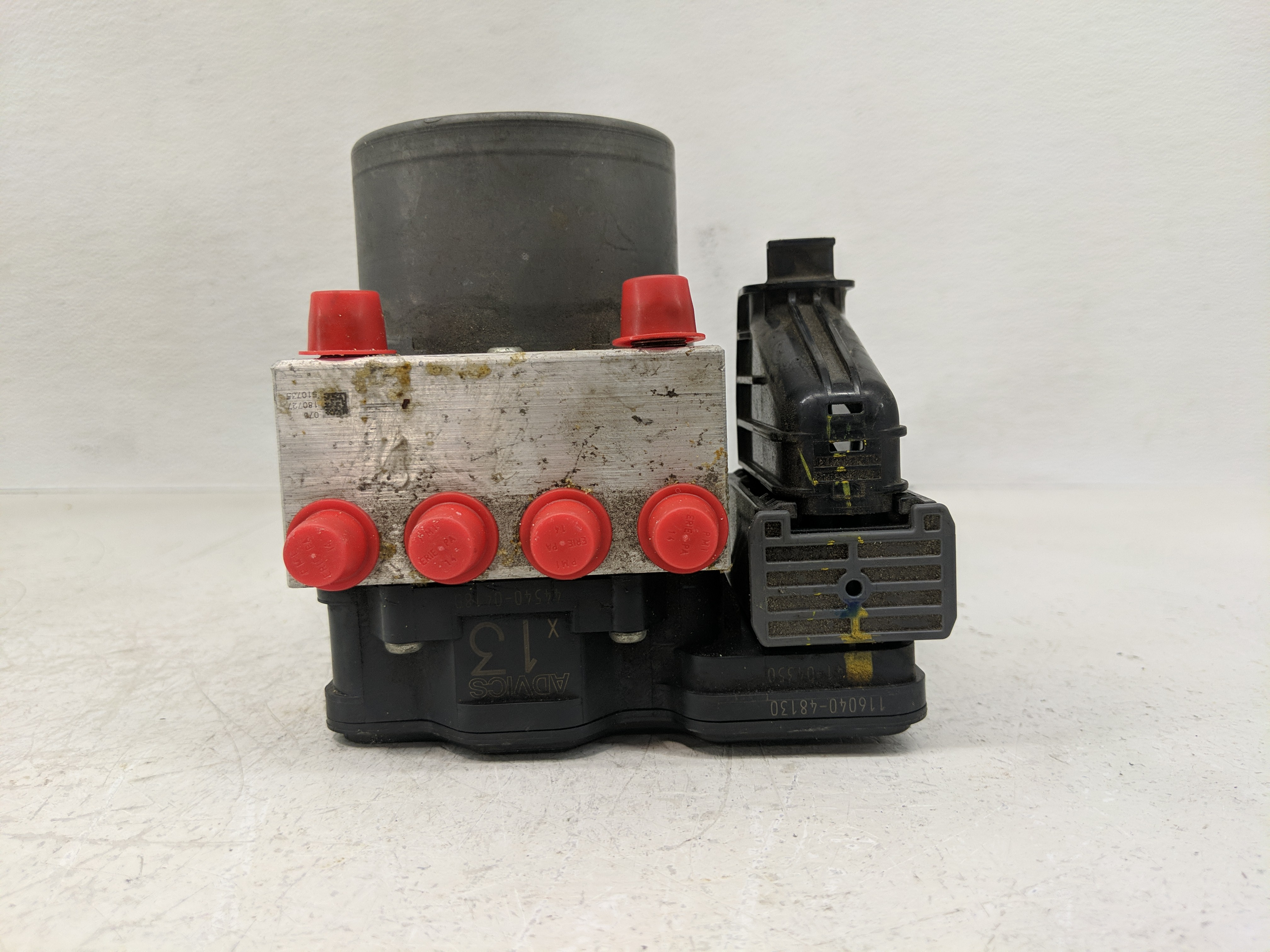 2018-2022 Toyota Tacoma Abs Pump Control Module 1169072 - Oemusedautoparts1.com