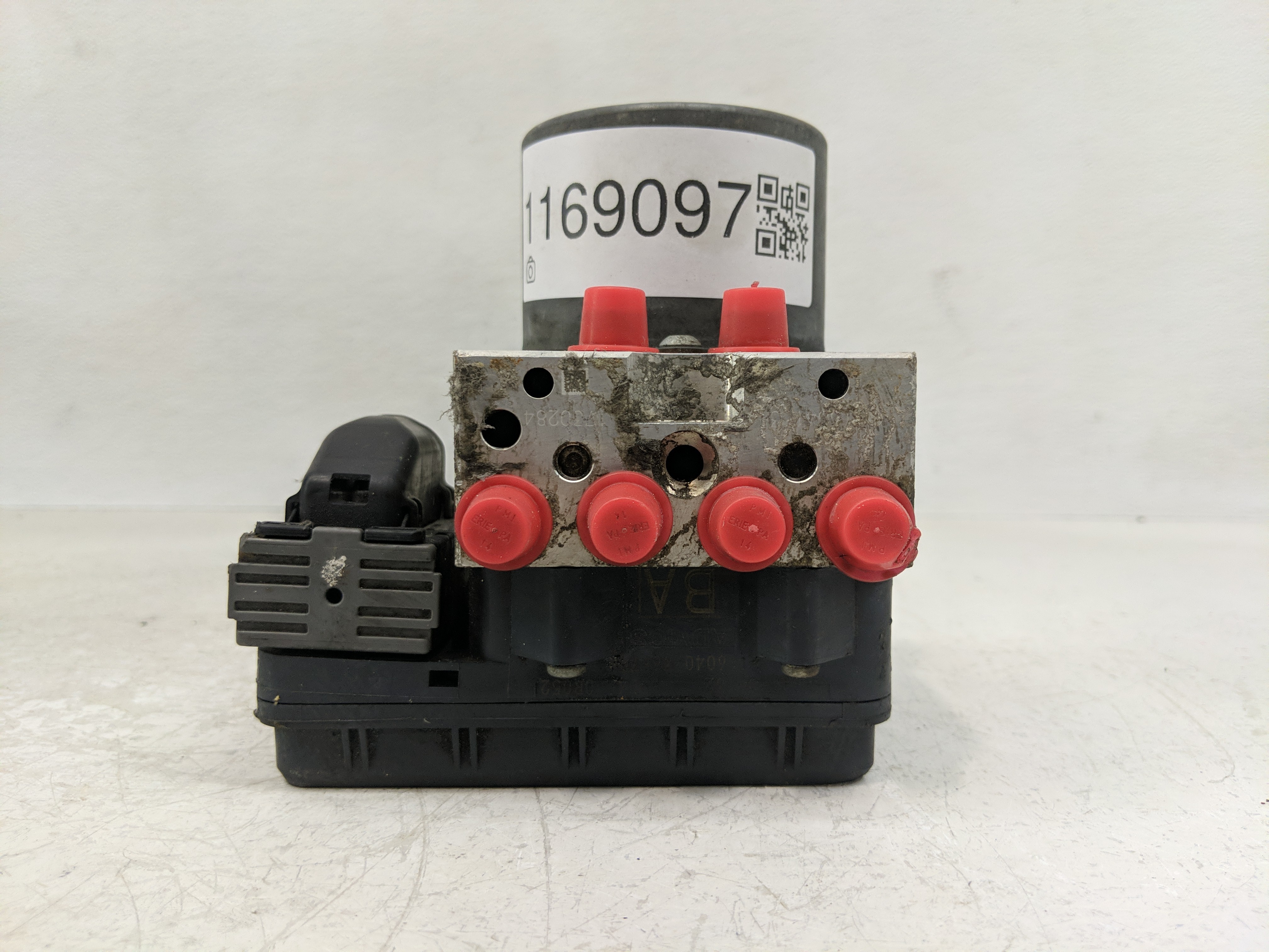 2015-2015 Toyota Rav4 Abs Pump Control Module 1169097 - Oemusedautoparts1.com