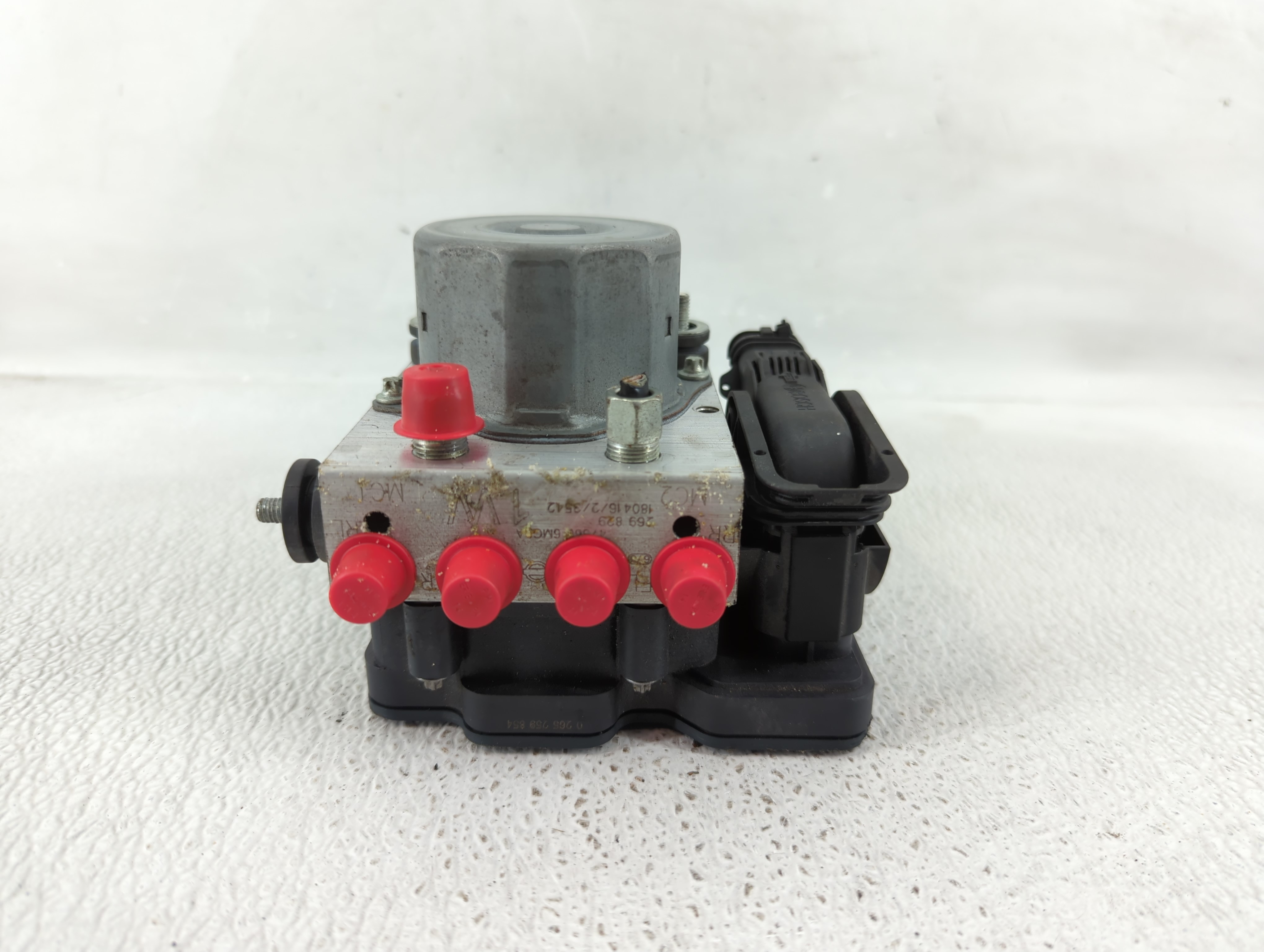 2018-2018 Nissan Rogue Sport Abs Pump Control Module 1169114 - Oemusedautoparts1.com