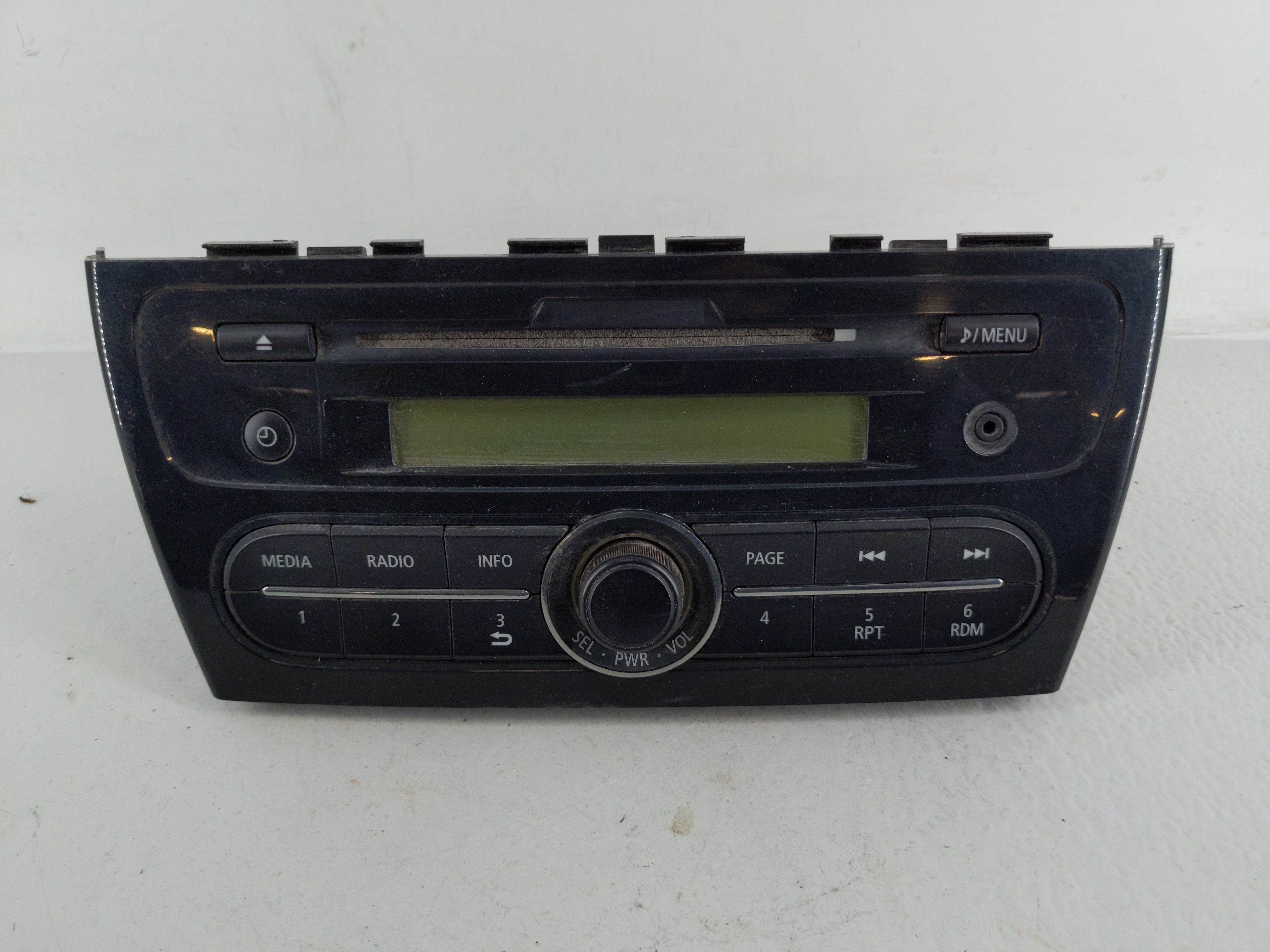 2017 Mitsubishi Mirage Am Fm Cd Player Radio Receiver 1169132 - Oemusedautoparts1.com
