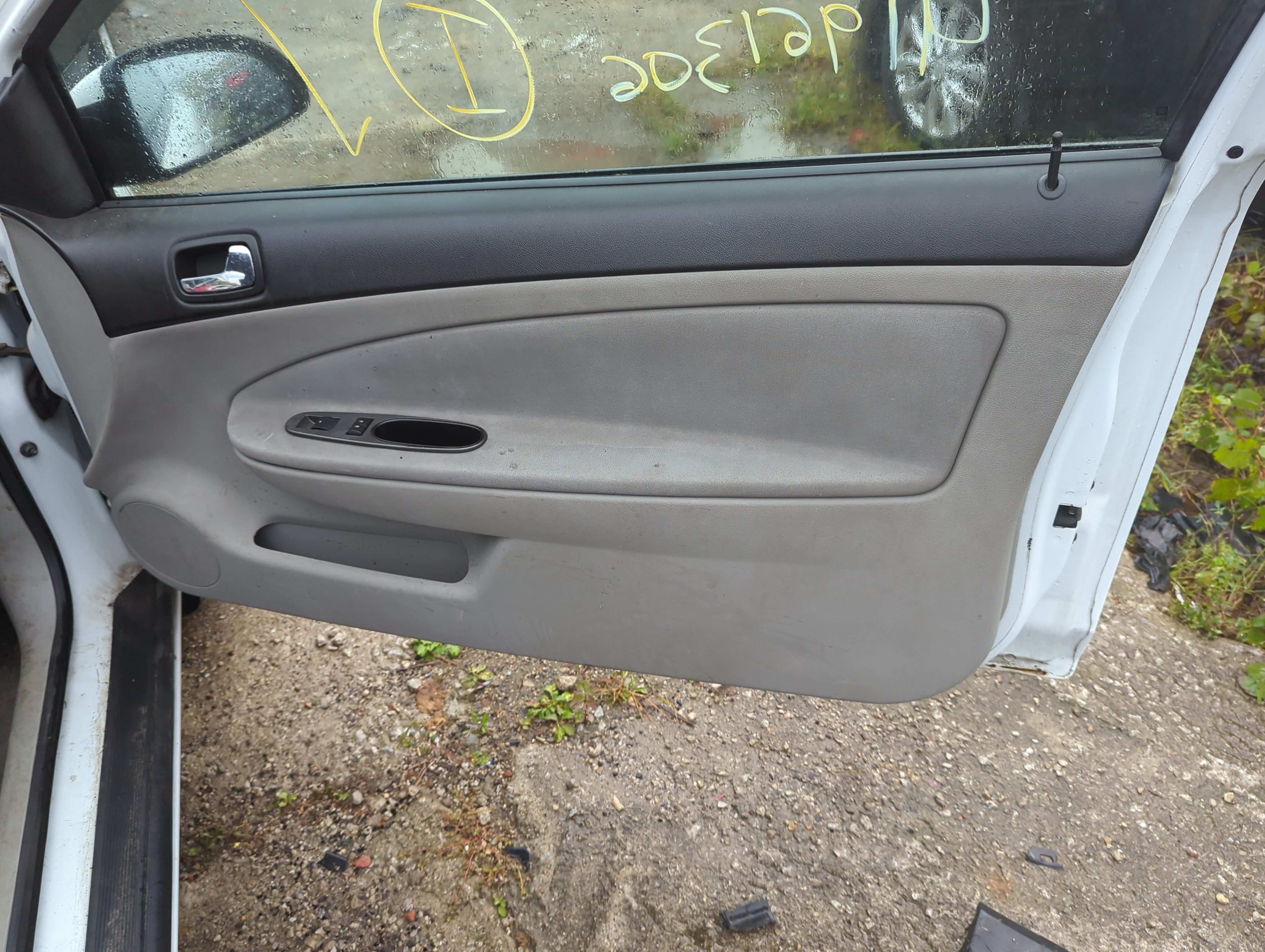 Picture of 2007 Chevrolet Cobalt Front Right Passenger Interior Door Panel Trim 1169280