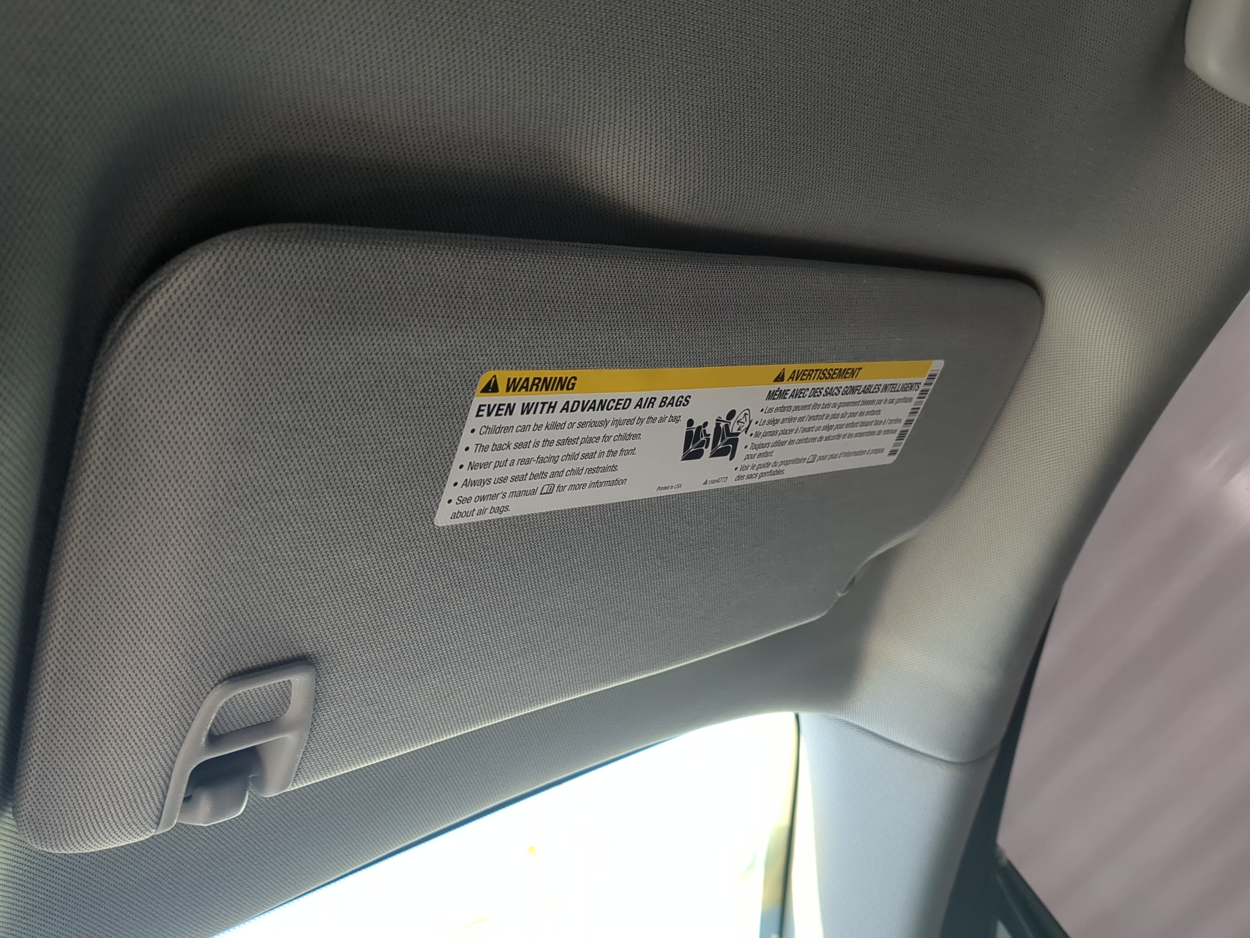 2013-2015 Chevrolet Trax Passenger Sun Visor Mirror Right Sunvisor 1169404 - Oemusedautoparts1.com