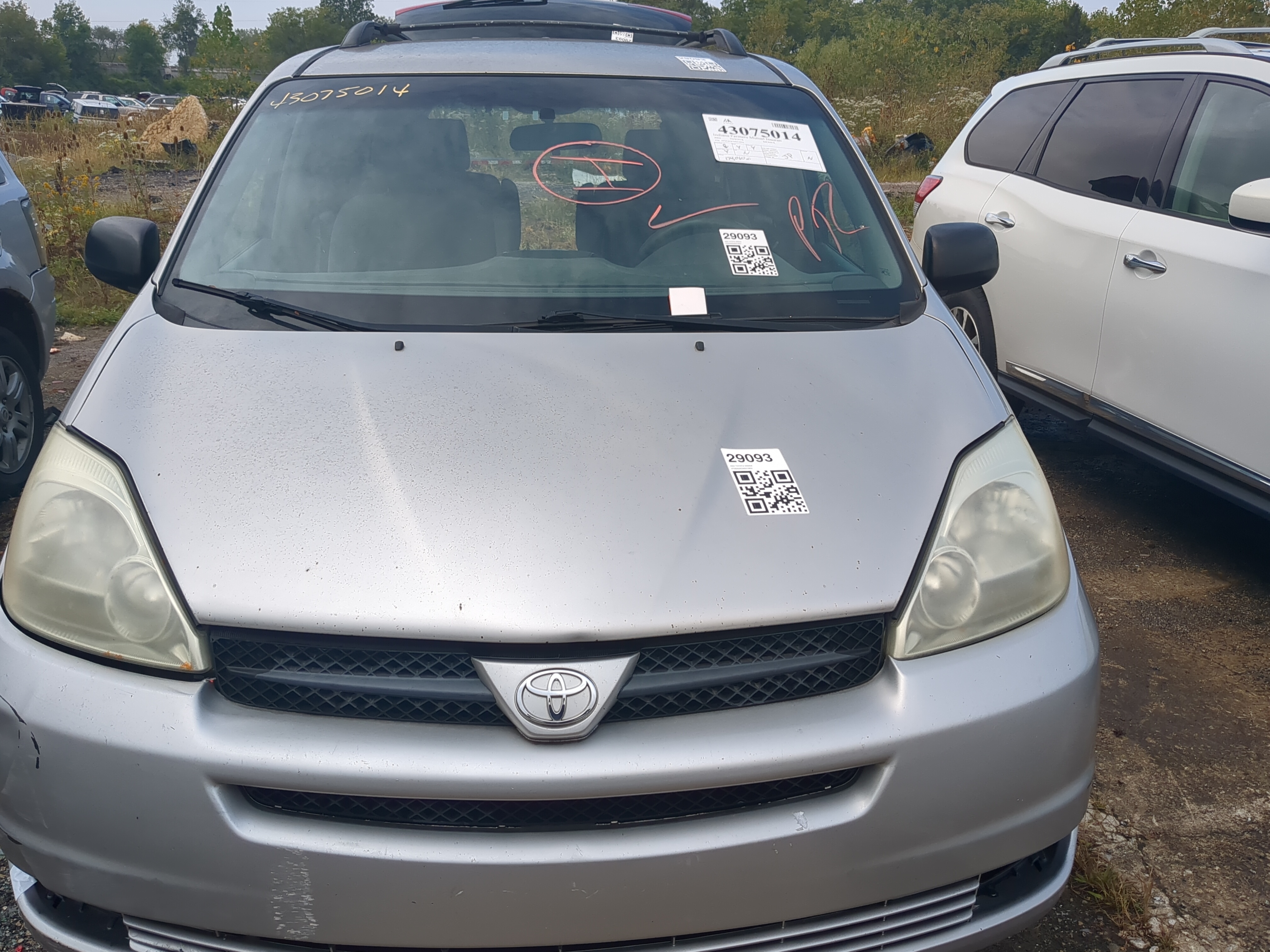 2004-2010 Toyota Sienna Hood Oem 1169828 - Oemusedautoparts1.com