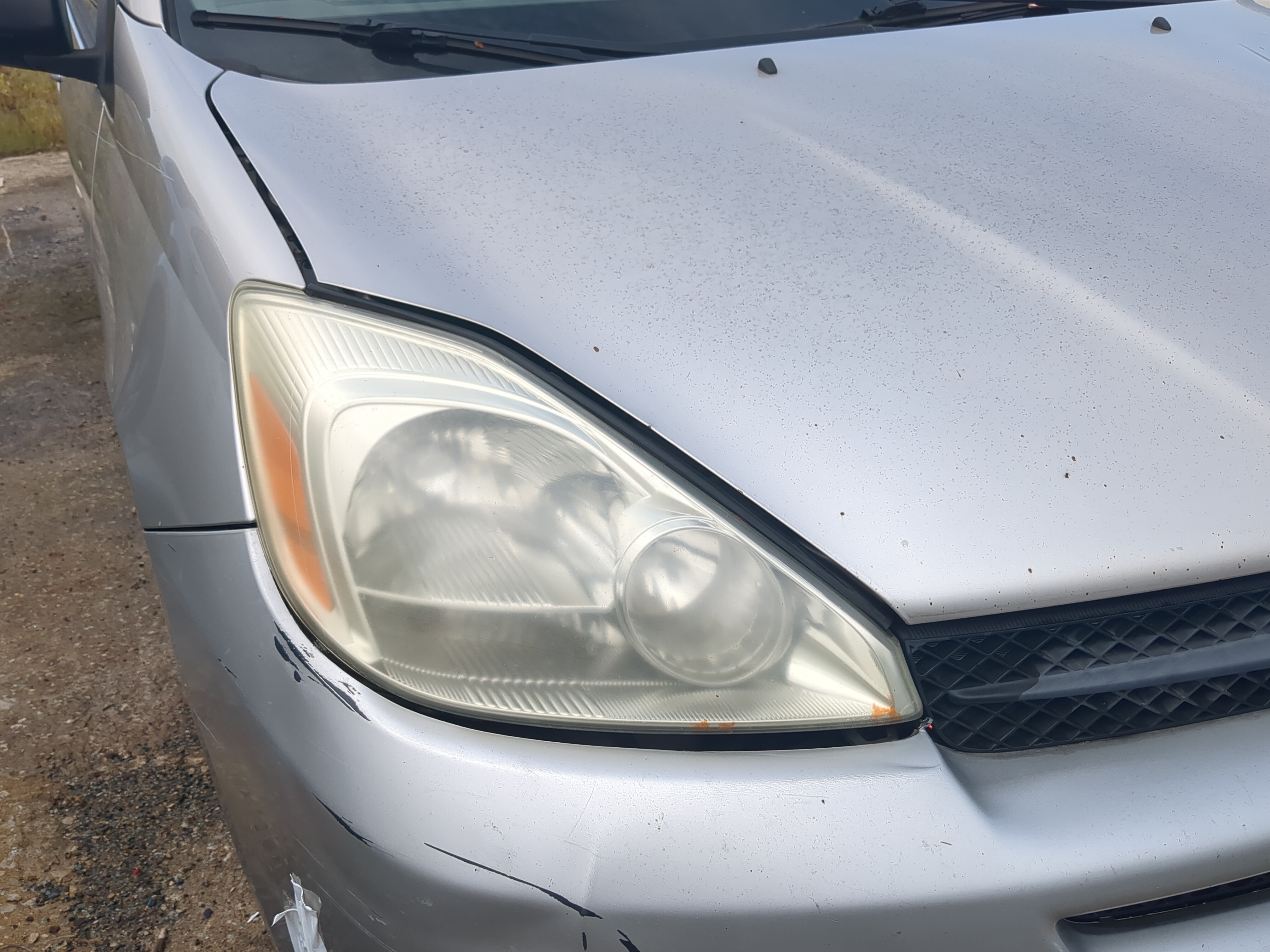 2004-2005 Toyota Sienna Passenger Right Oem Head Light Headlight Lamp 1169842 - Oemusedautoparts1.com