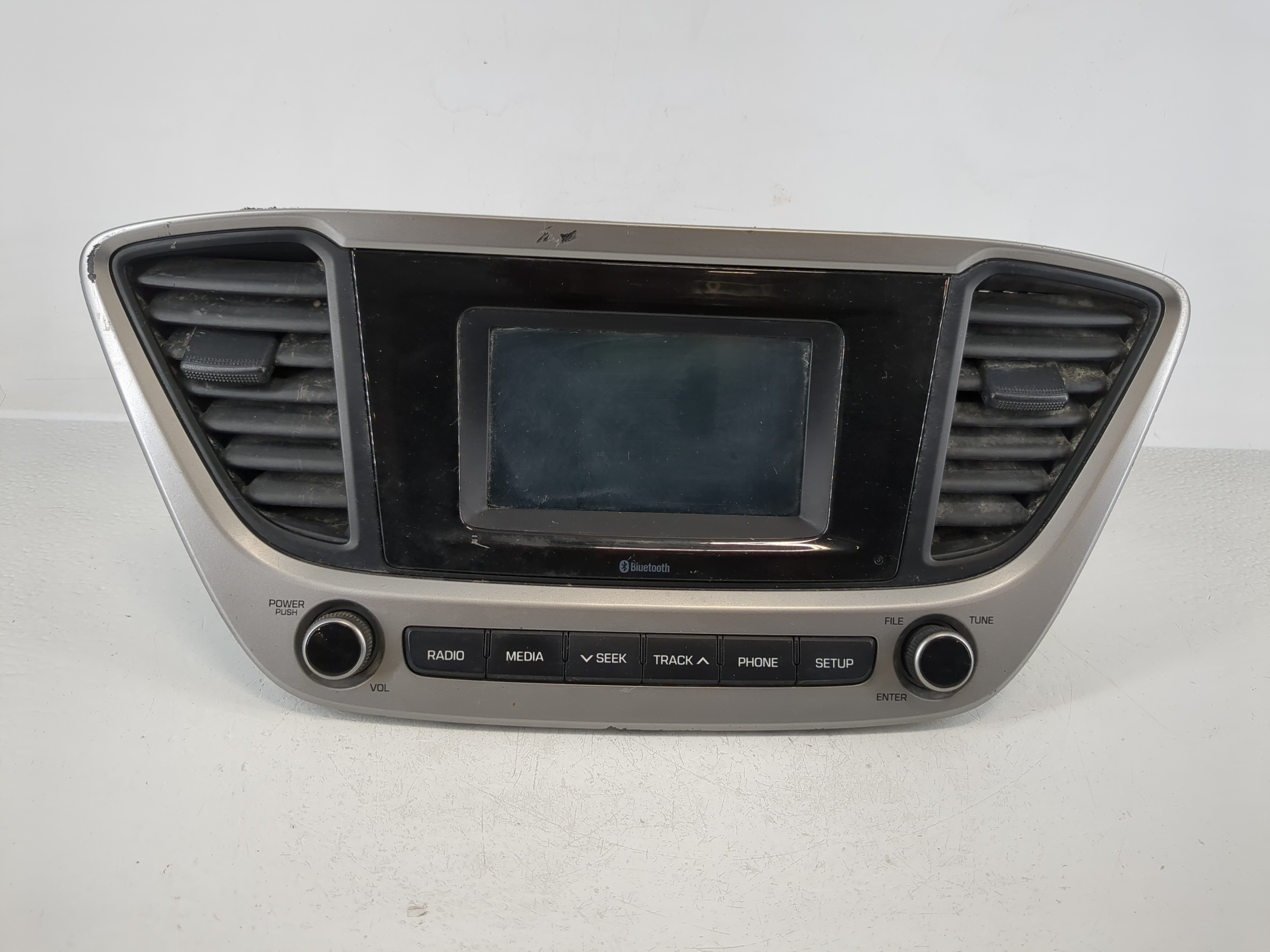 2018-2022 Hyundai Accent Am Fm Cd Player Radio Receiver 1169995 - Oemusedautoparts1.com