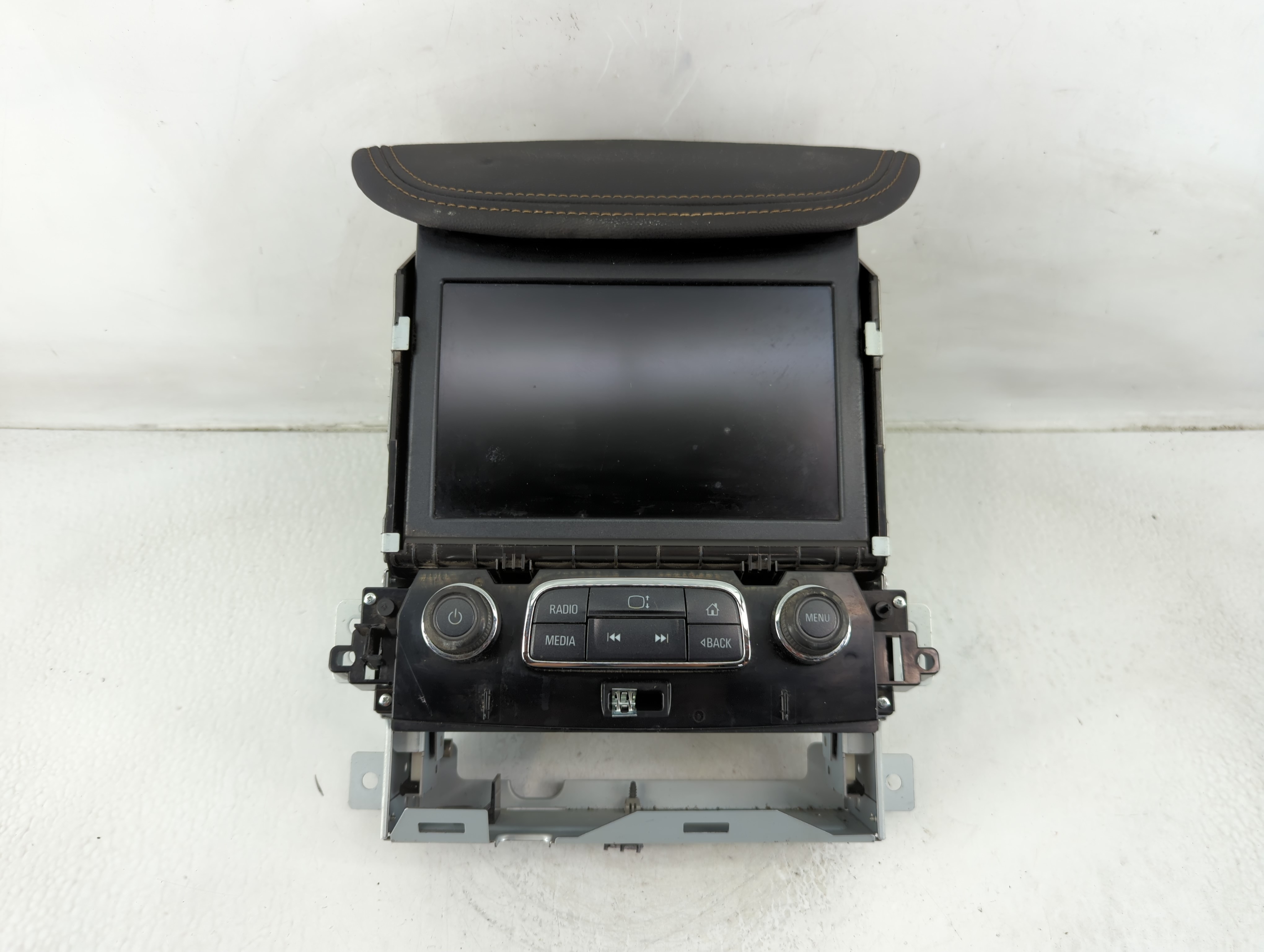 2016-2016 Chevrolet Impala Am Fm Cd Player Radio Receiver 1170010 - Oemusedautoparts1.com