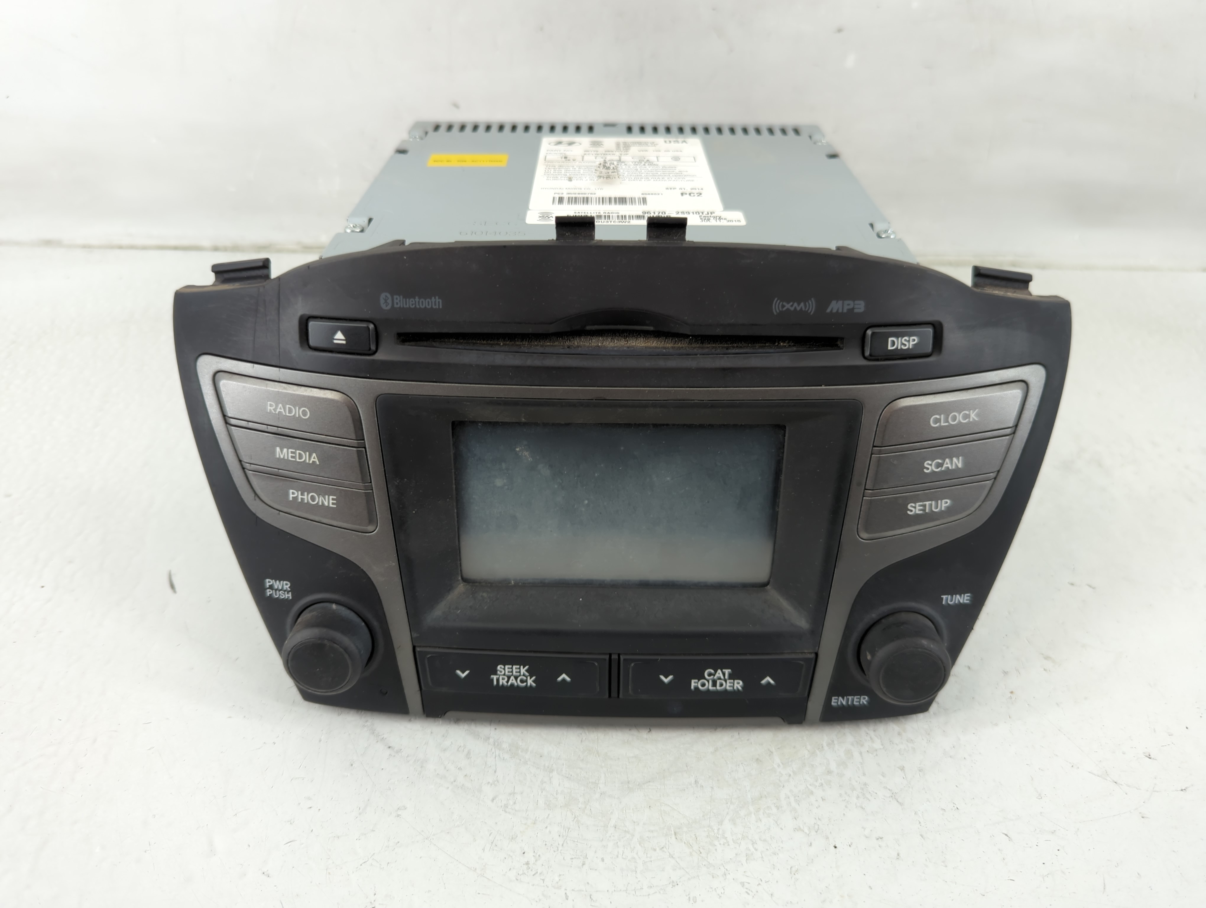 2014-2015 Hyundai Tucson Am Fm Cd Player Radio Receiver 1170031 - Oemusedautoparts1.com