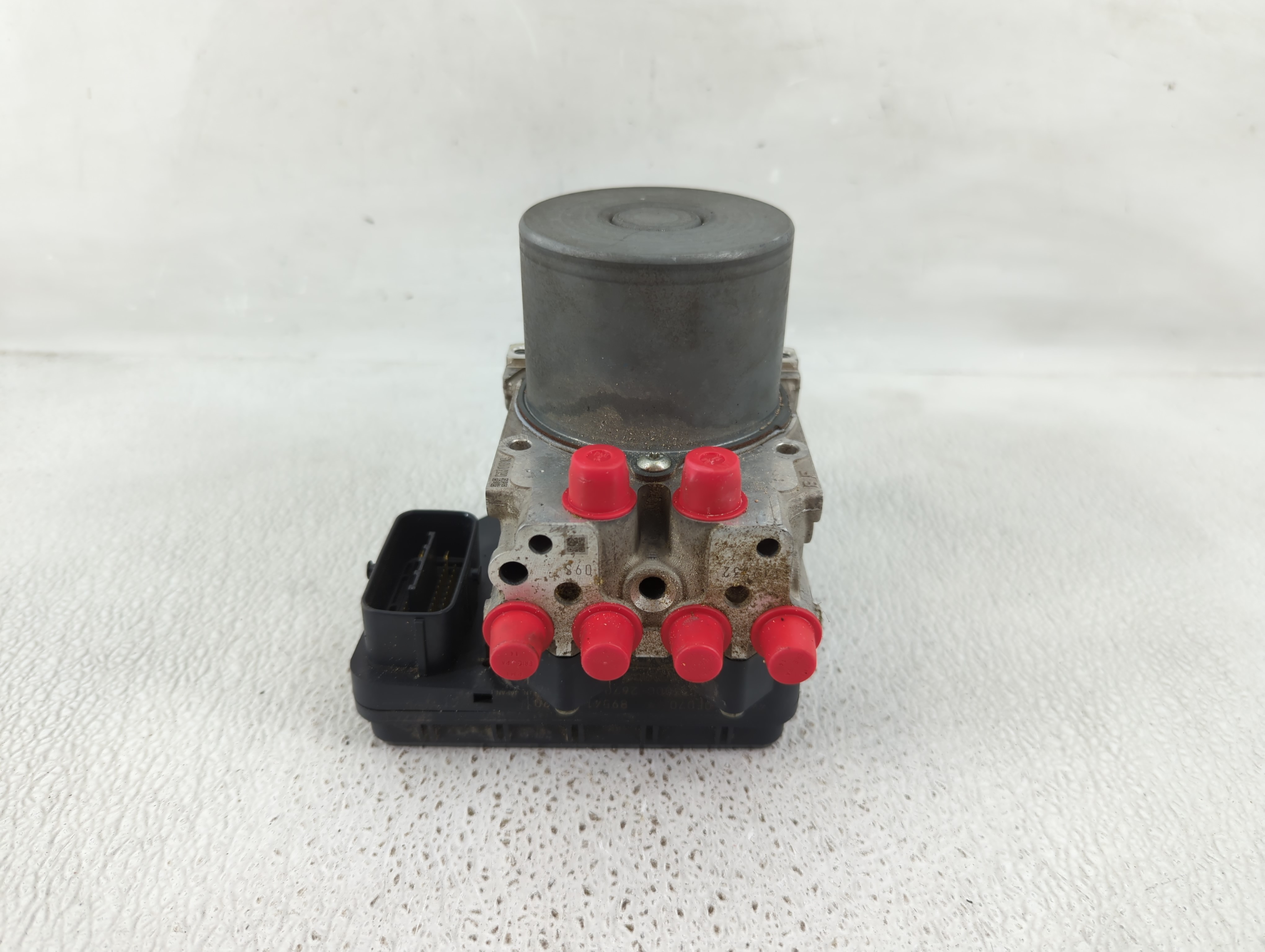 2014-2016 Toyota Highlander Abs Pump Control Module 1170052 - Oemusedautoparts1.com
