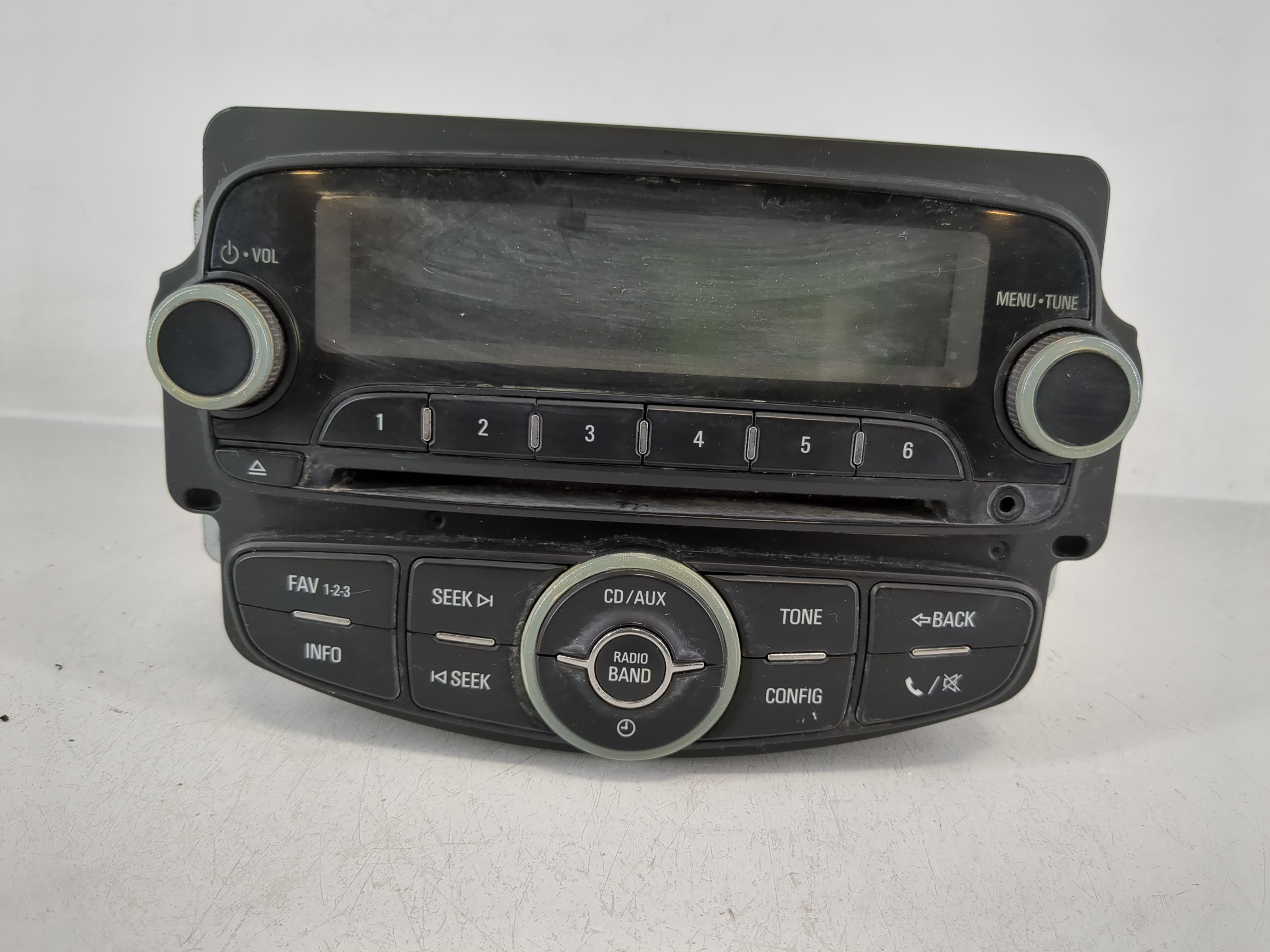 2012-2012 Chevrolet Sonic Am Fm Cd Player Radio Receiver 1170073 - Oemusedautoparts1.com