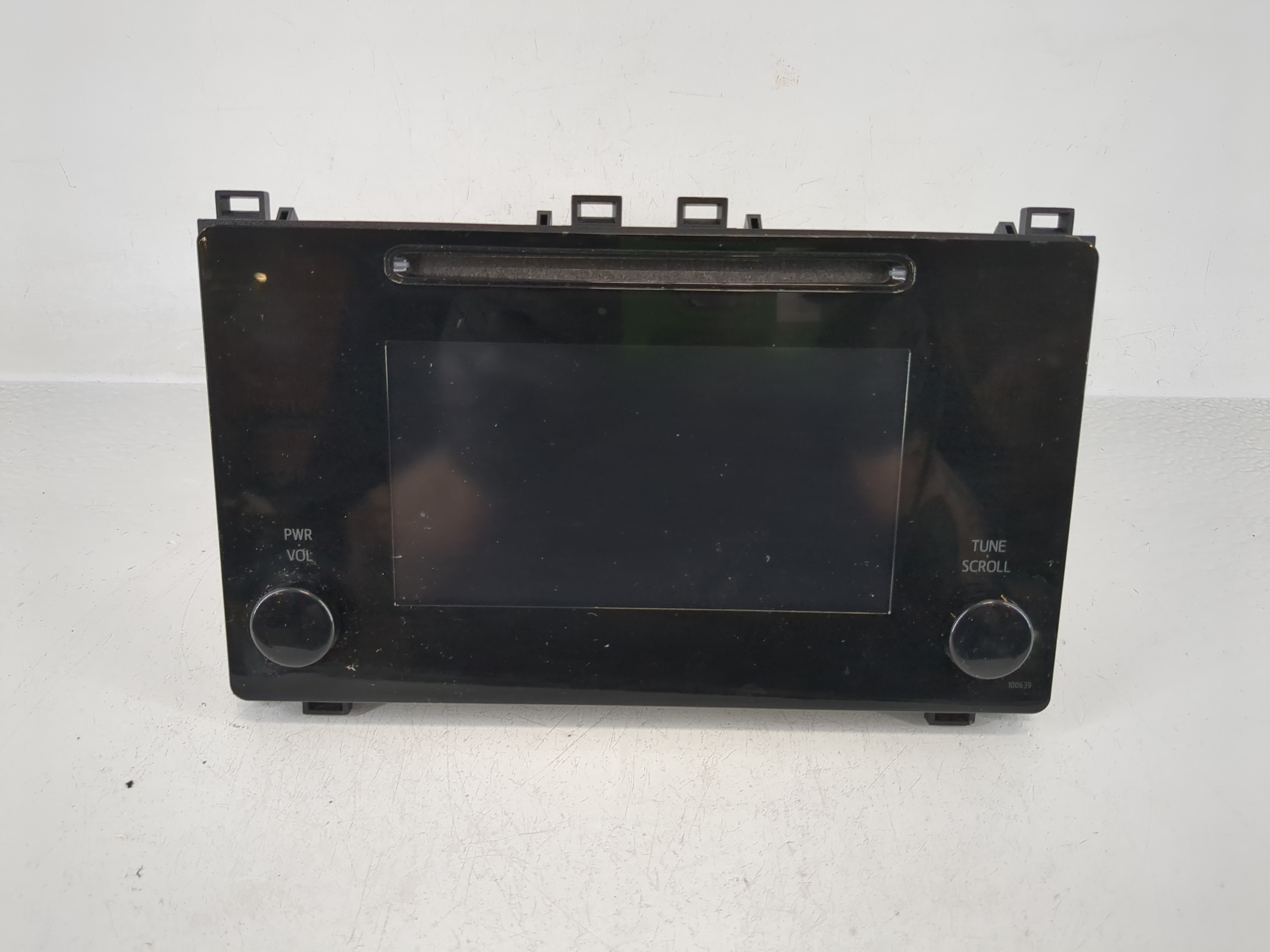2017-2019 Toyota Corolla Am Fm Cd Player Radio Receiver 1170076 - Oemusedautoparts1.com