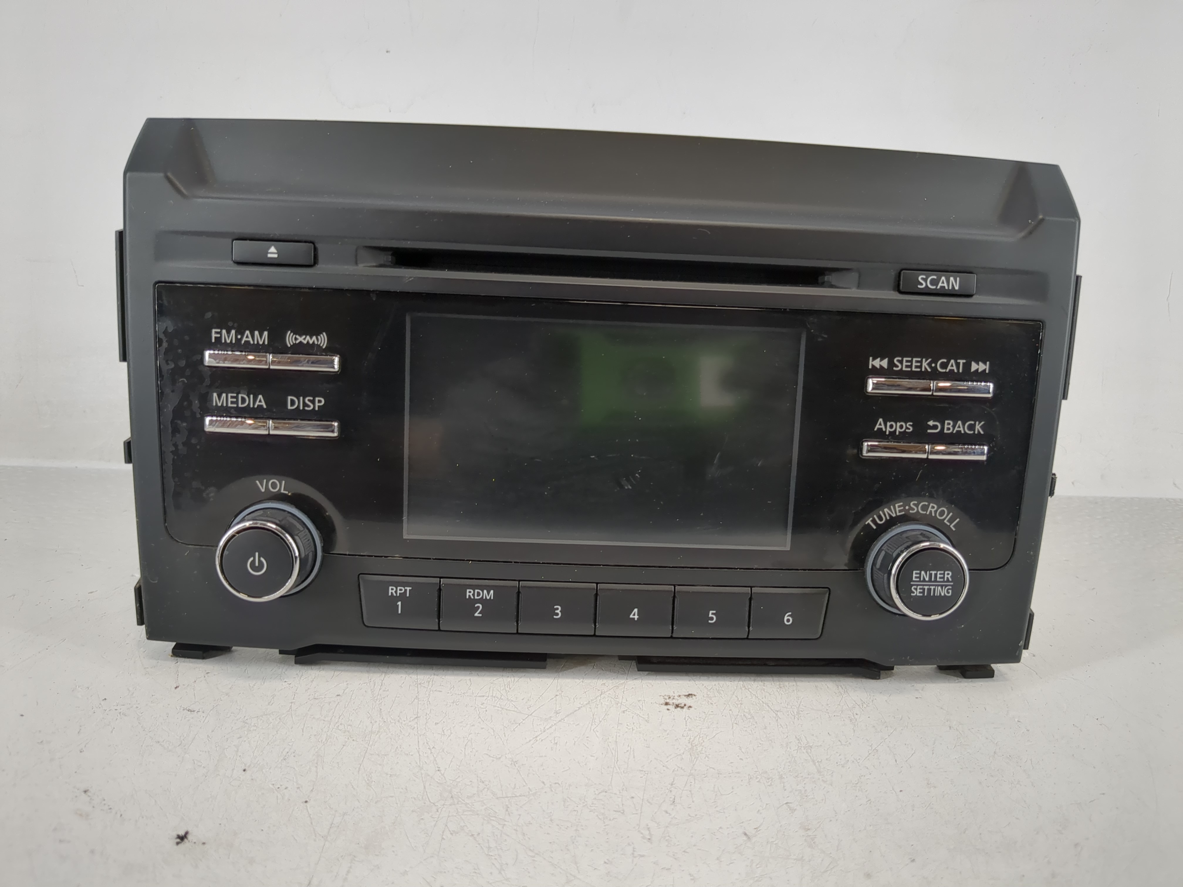 Nissan Titan Am Fm Cd Player Radio Receiver 1170082 - Oemusedautoparts1.com