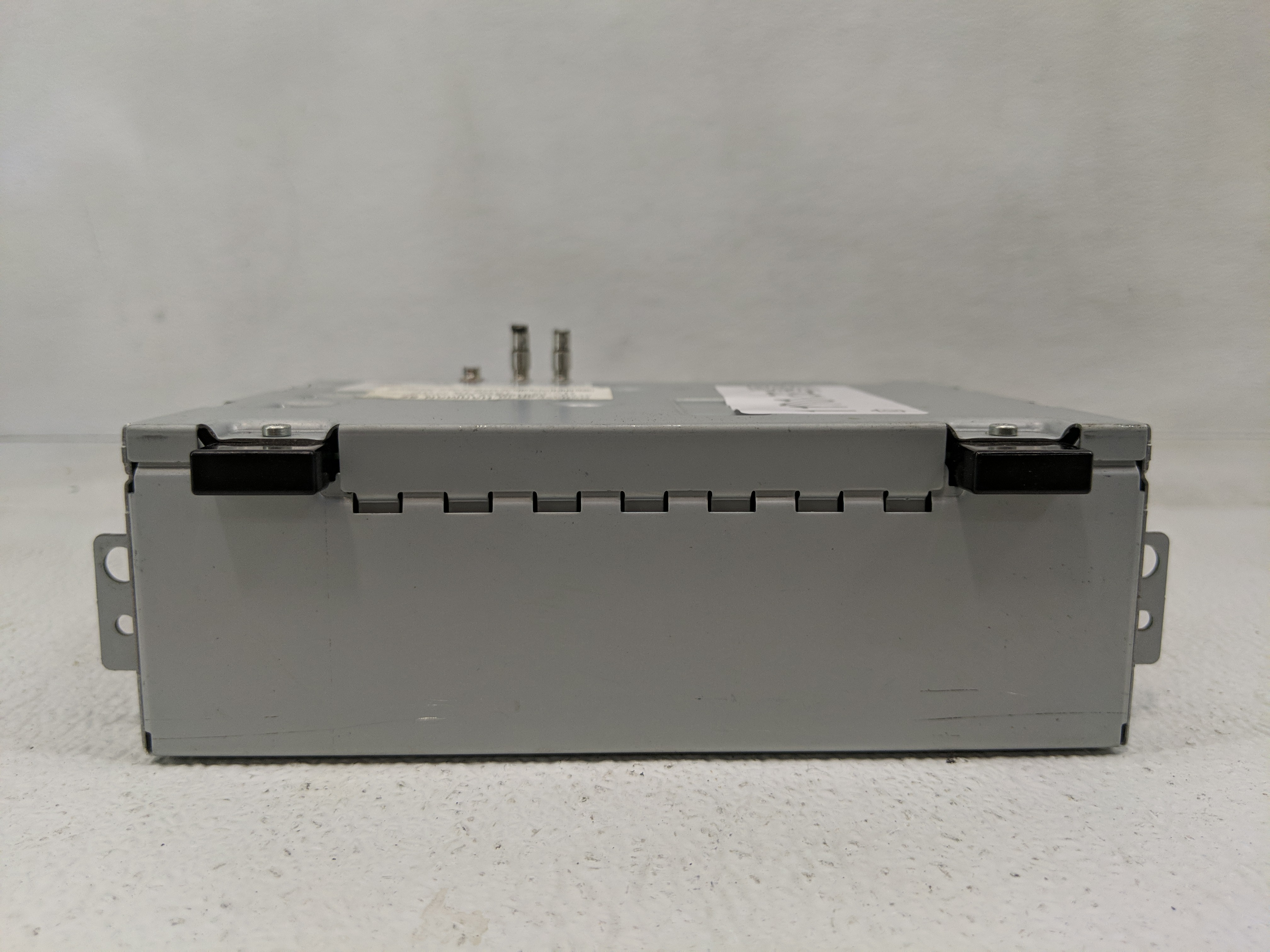 2017-2018 Jaguar Xe Am Fm Cd Player Radio Receiver 1170152 - Oemusedautoparts1.com