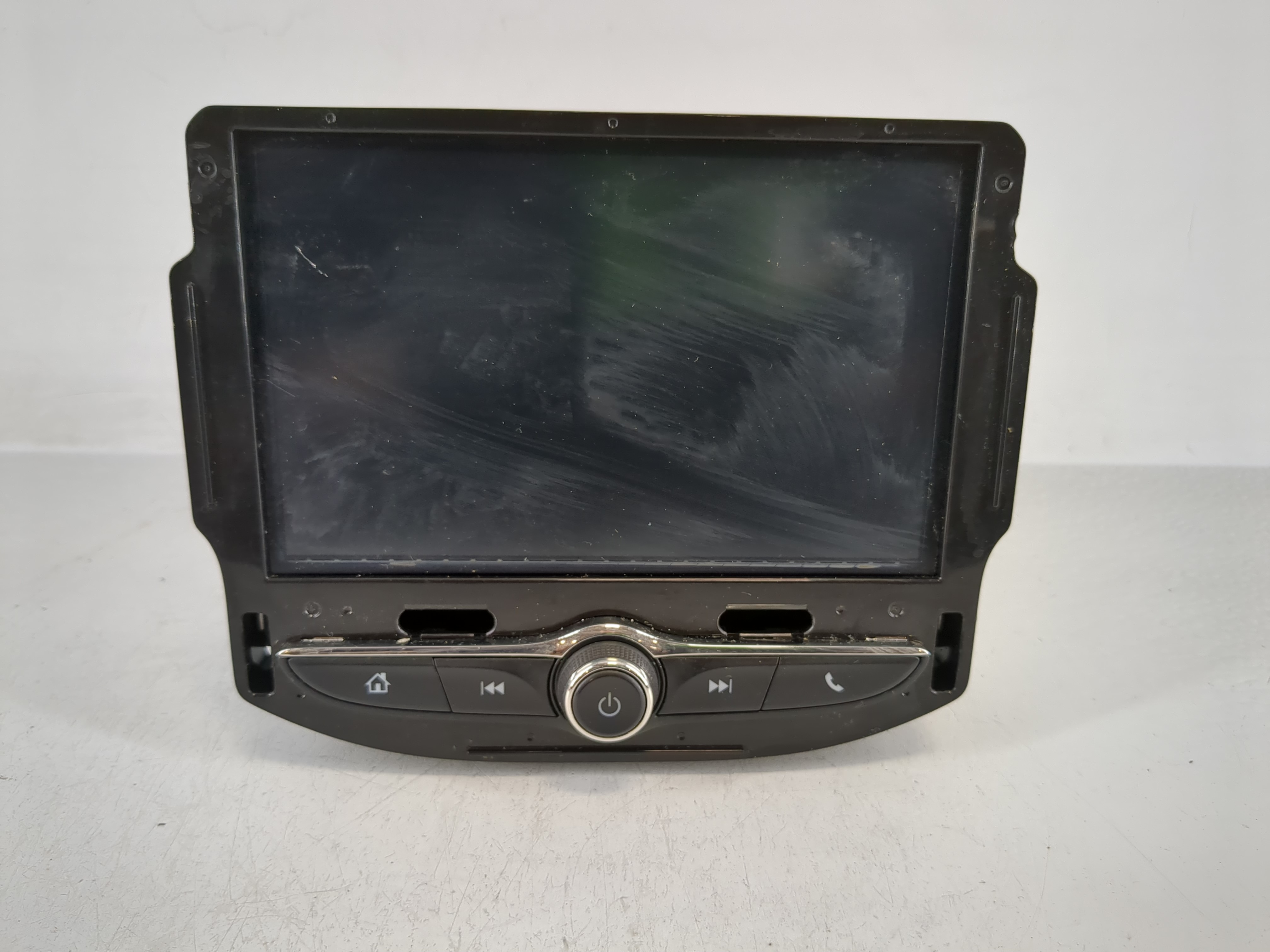 2017-2017 Chevrolet Trax Am Fm Cd Player Radio Receiver 1170176 - Oemusedautoparts1.com