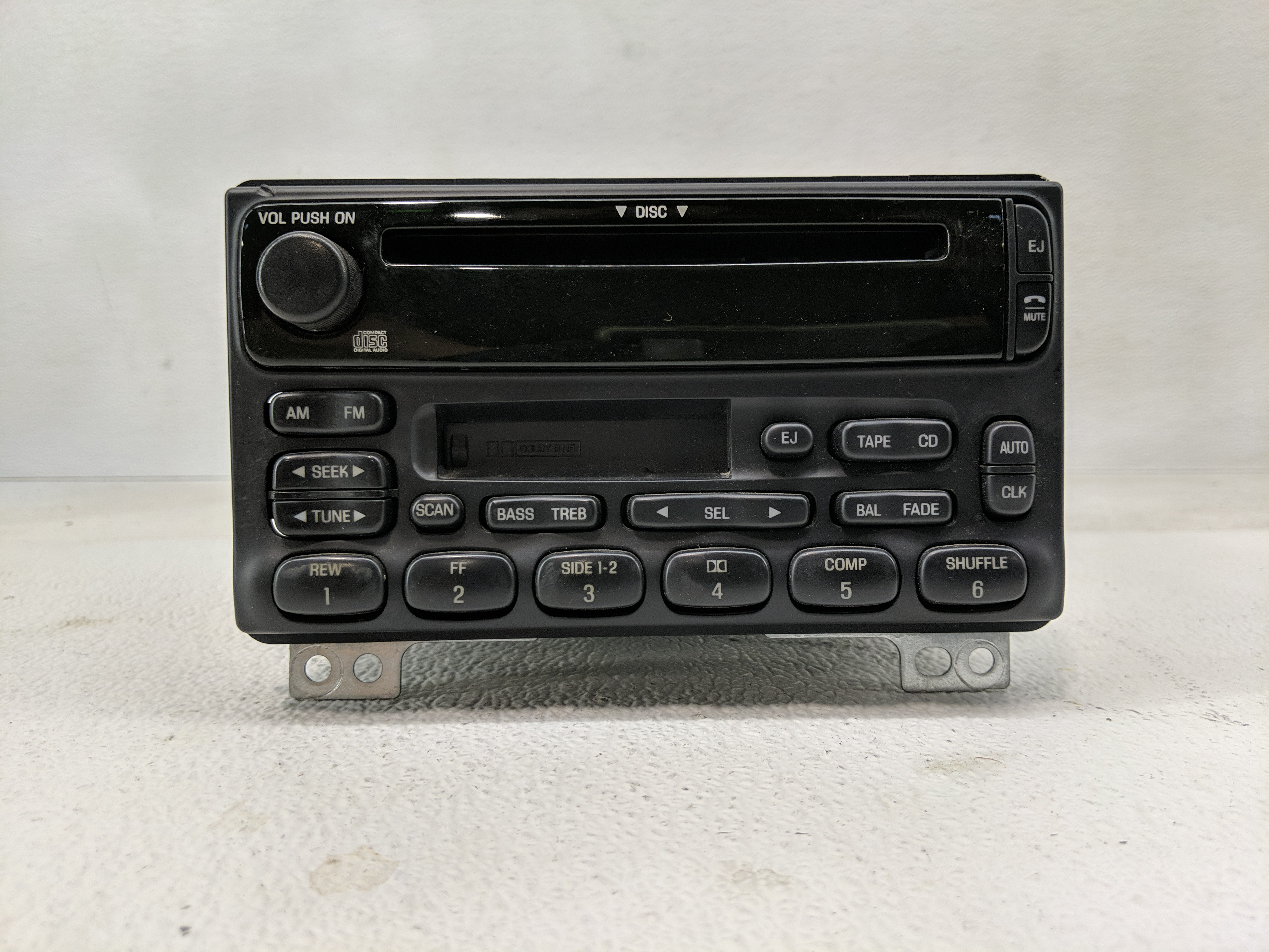 2002-2005 Ford Explorer Am Fm Cd Player Radio Receiver 1170268 - Oemusedautoparts1.com