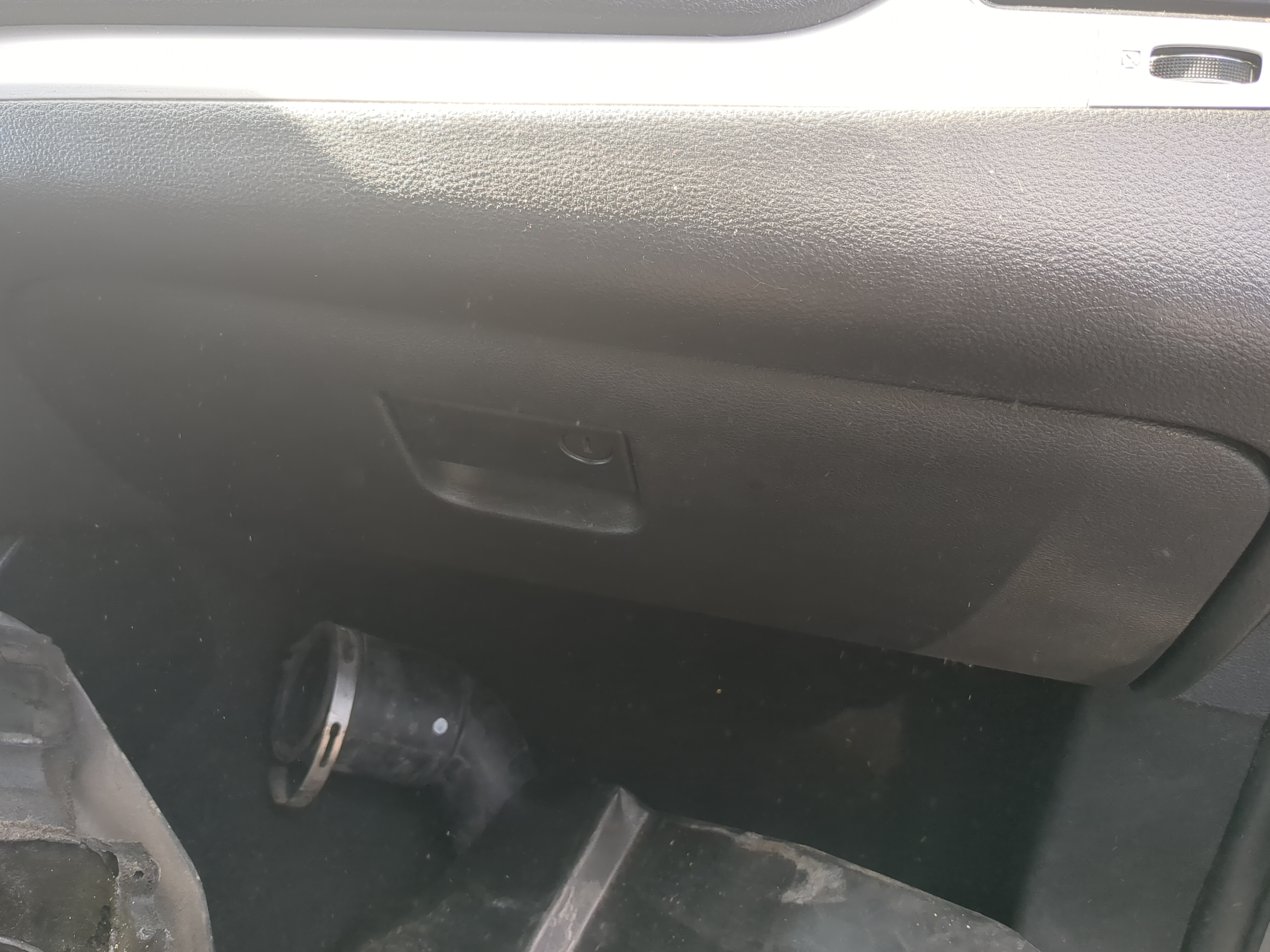 2015 Dodge Journey Passenger Glove Box Door Storage Compartment 1170415 - Oemusedautoparts1.com