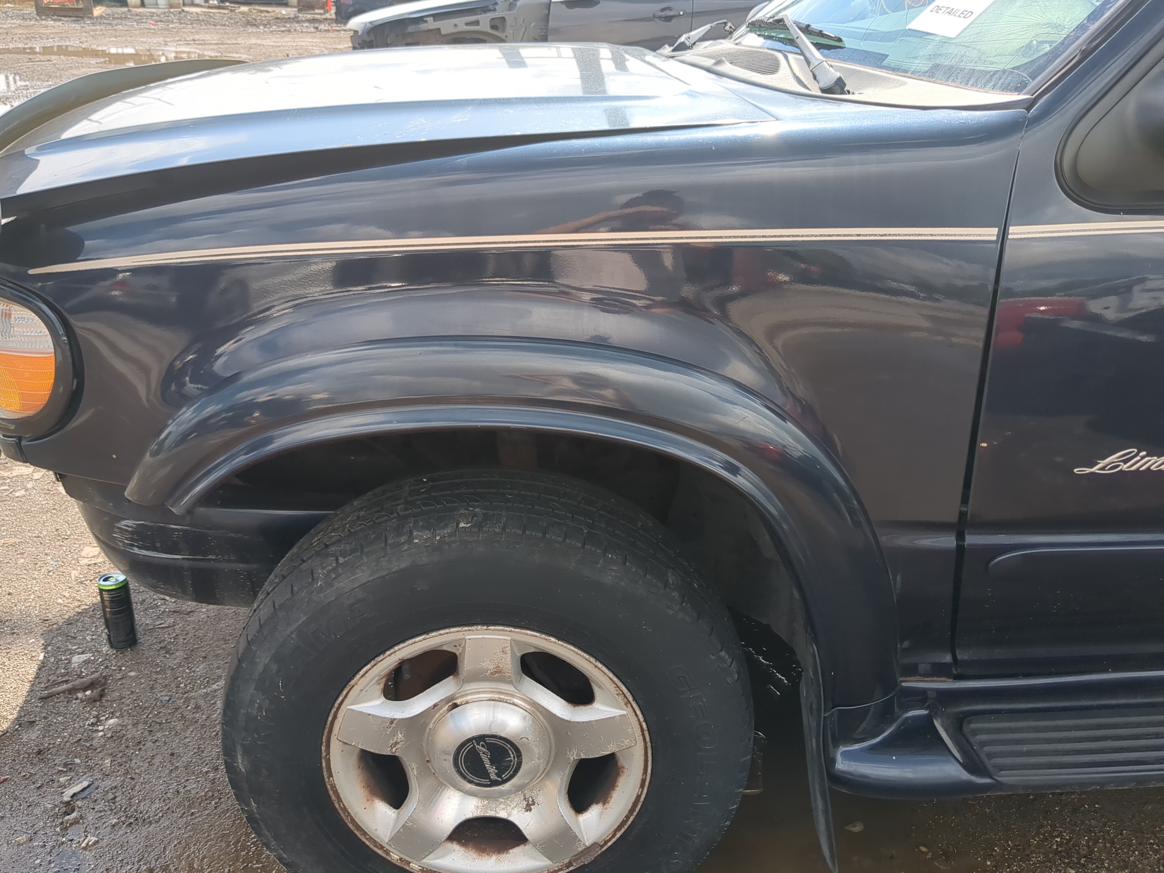 1999-2001 Ford Explorer Driver Fender 1170517 - Oemusedautoparts1.com