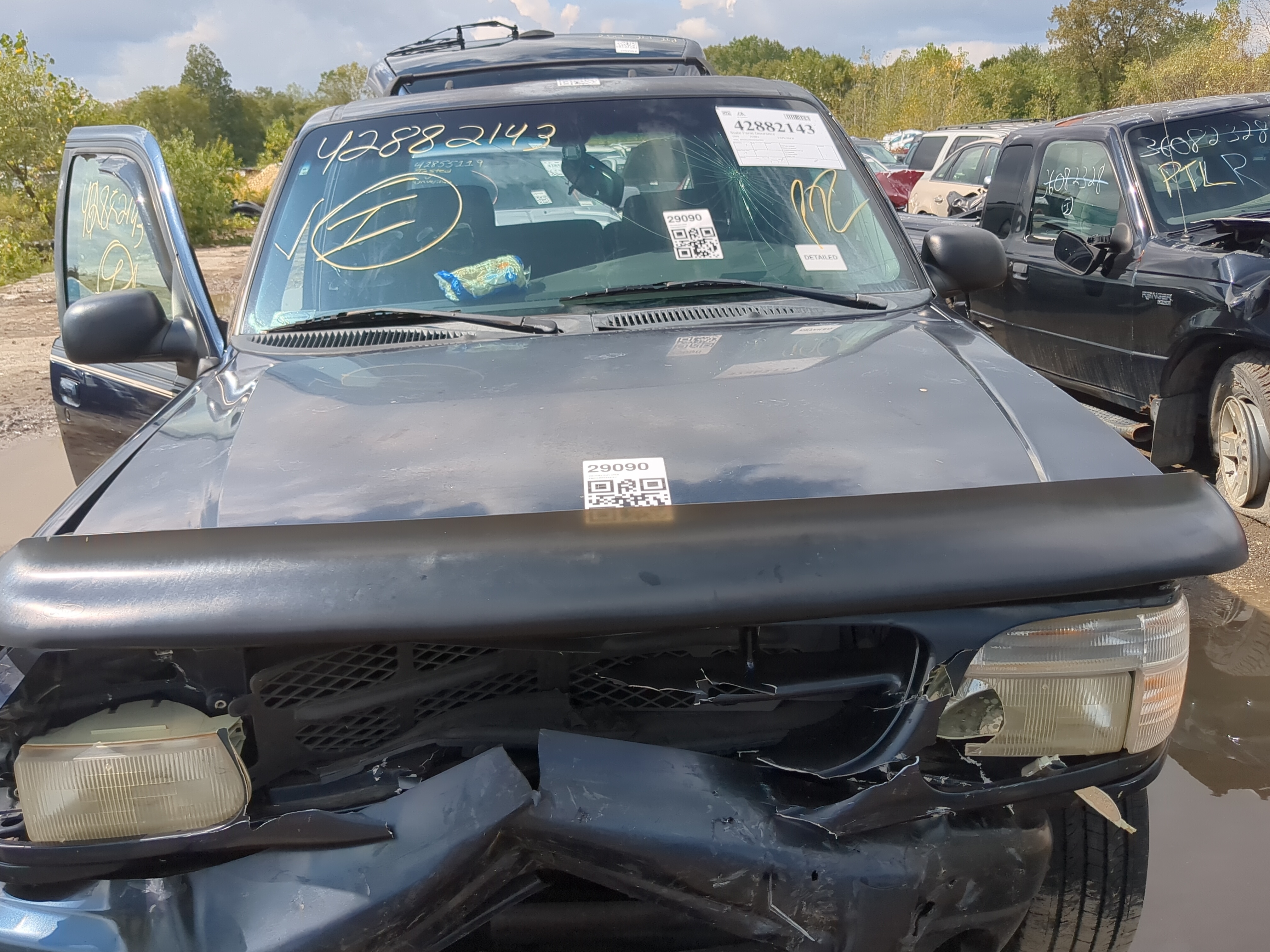 1998-2001 Ford Explorer Hood Oem 1170571 - Oemusedautoparts1.com