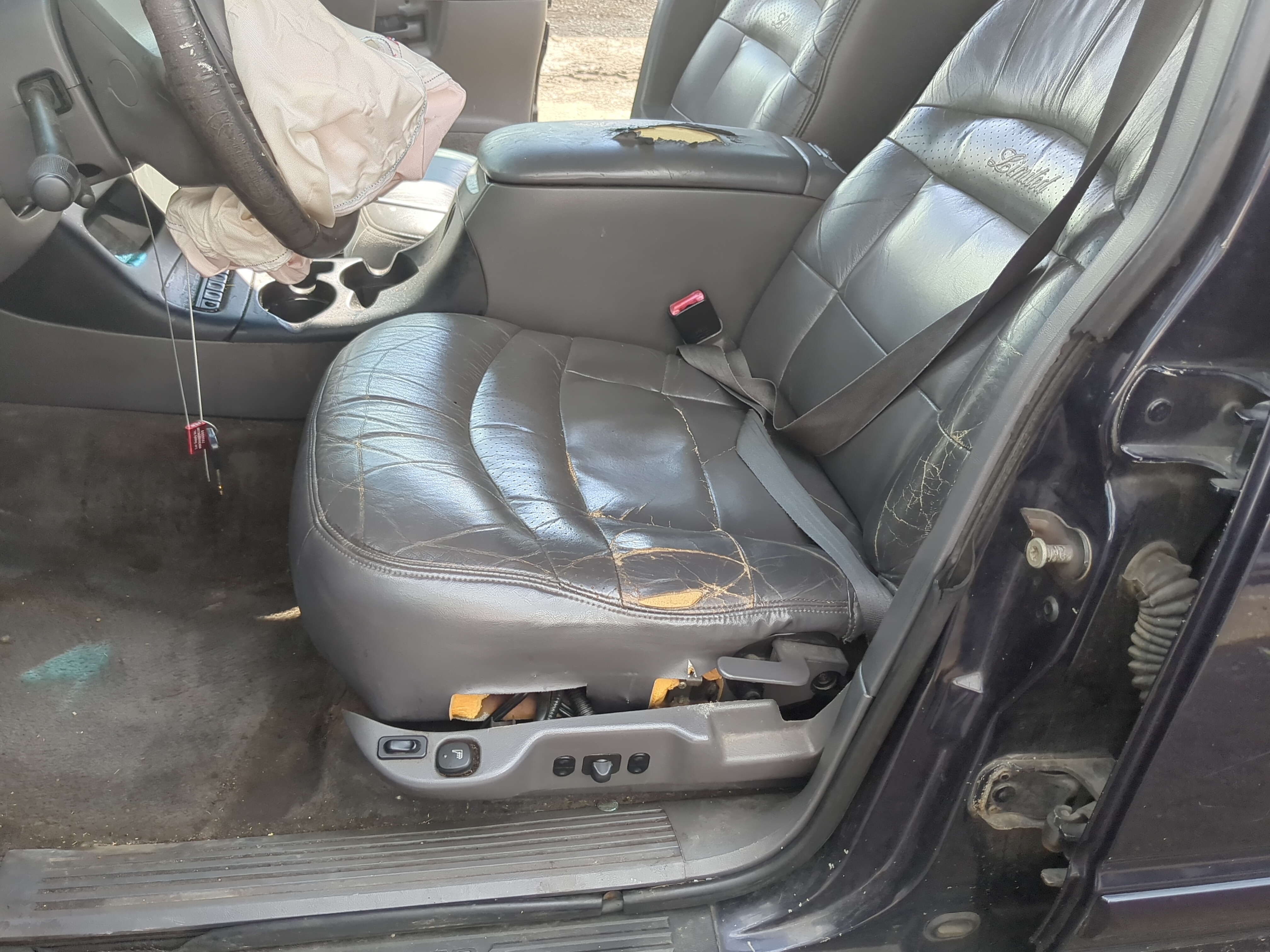 Picture of 1999-2001 Ford Explorer Driver Front Seat Oem 1170633