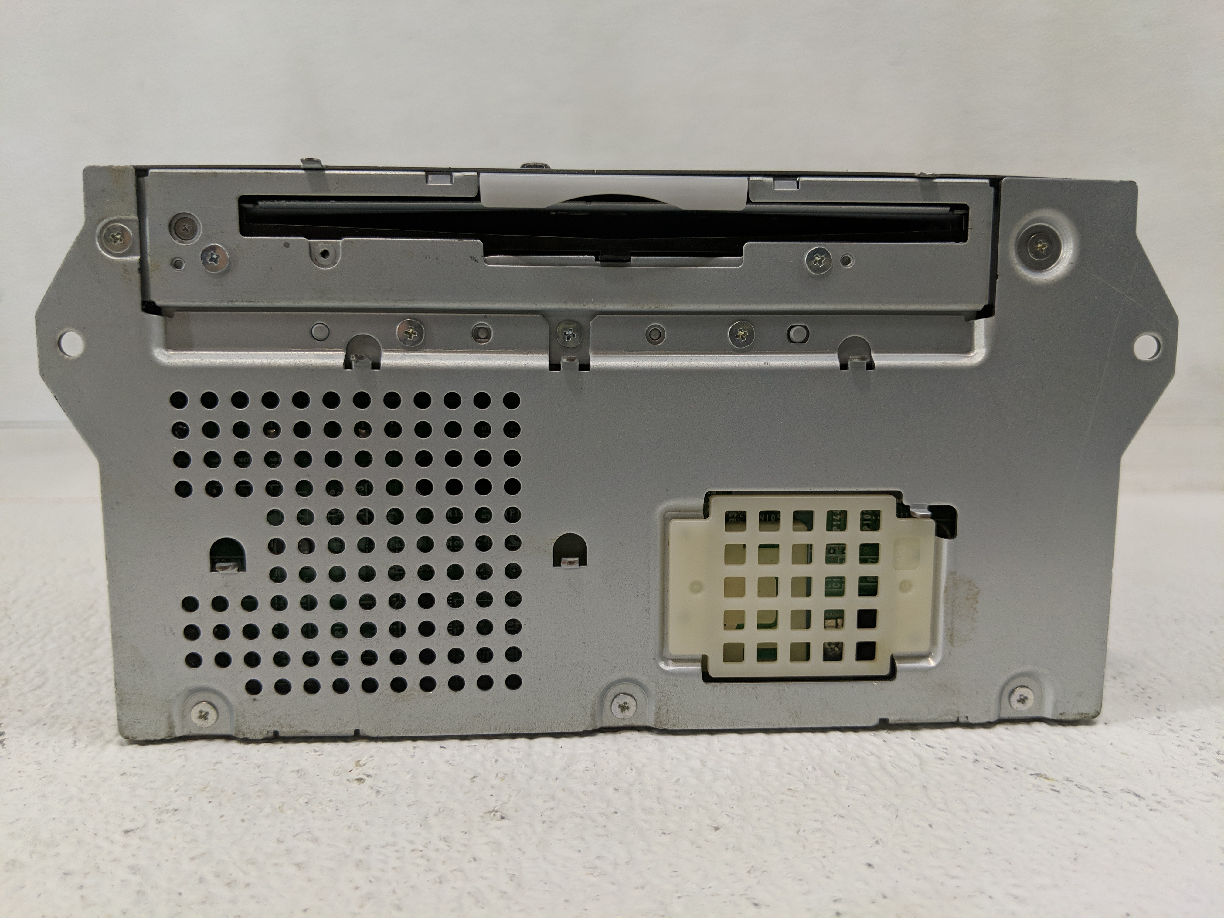 2014-2016 Infiniti Qx60 Am Fm Cd Player Radio Receiver 1170640 - Oemusedautoparts1.com
