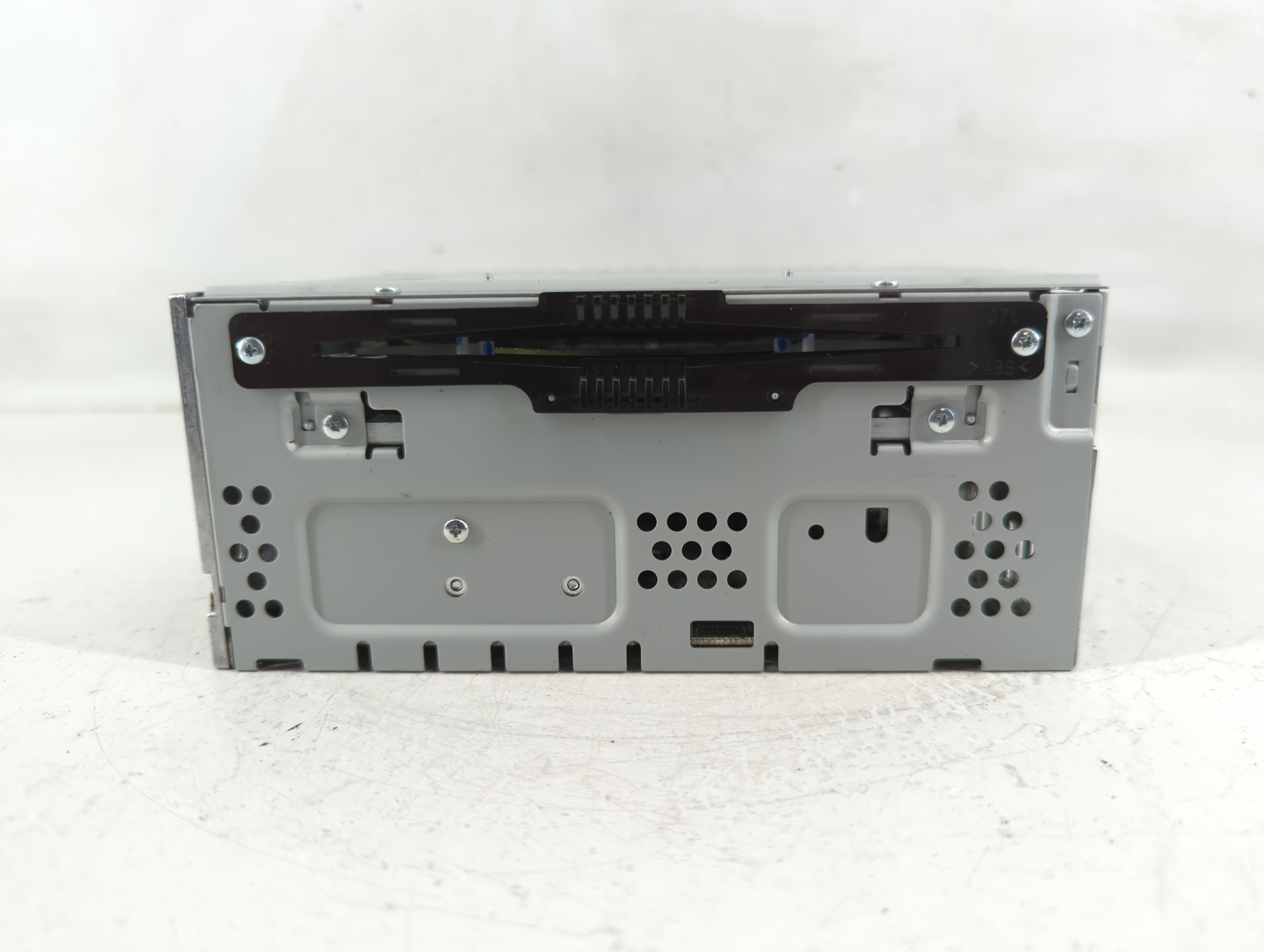 2015-2016 Ford Fusion Am Fm Cd Player Radio Receiver 1170661 - Oemusedautoparts1.com