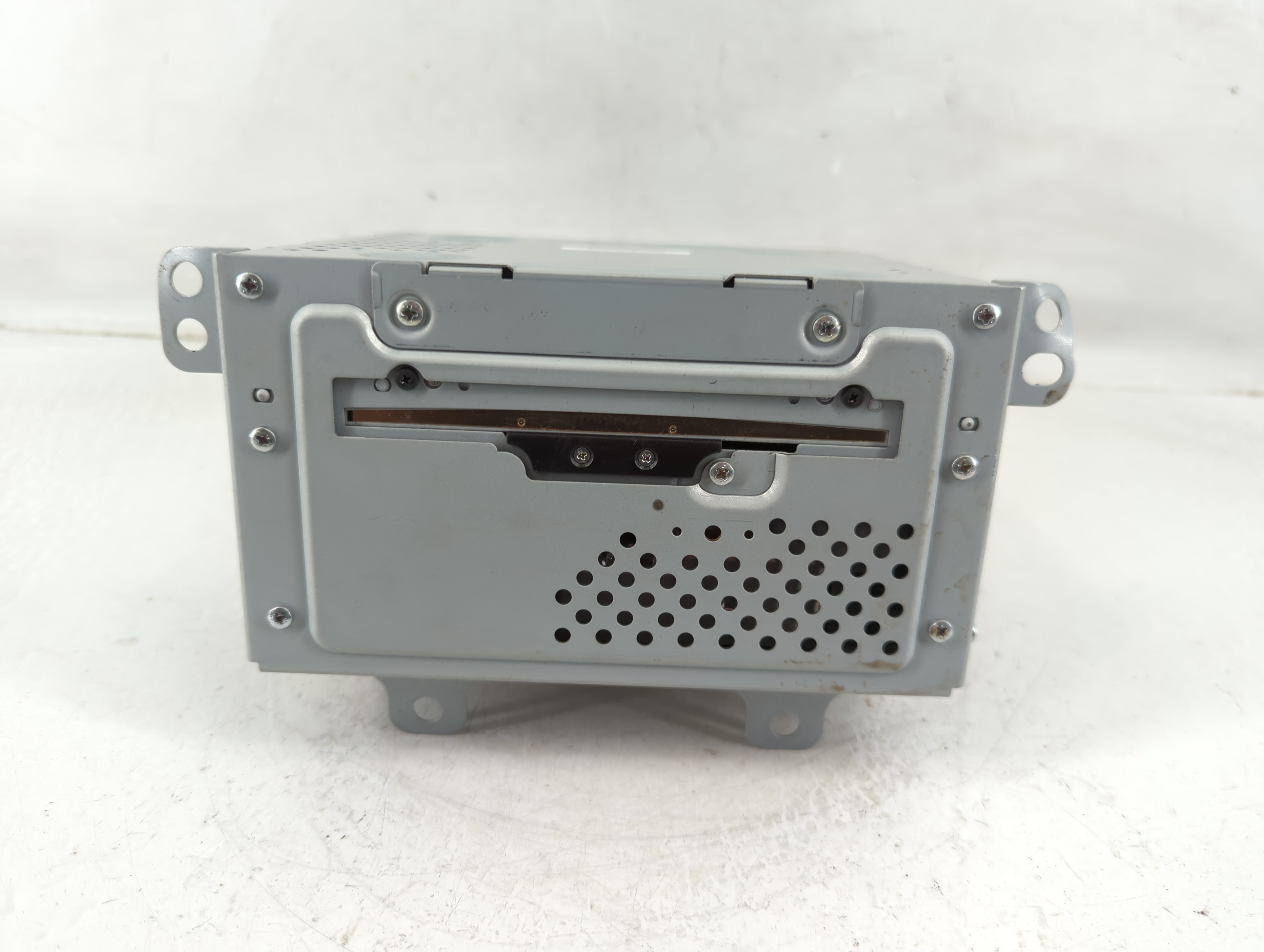 2010-2010 Cadillac Srx Am Fm Cd Player Radio Receiver 1170686 - Oemusedautoparts1.com