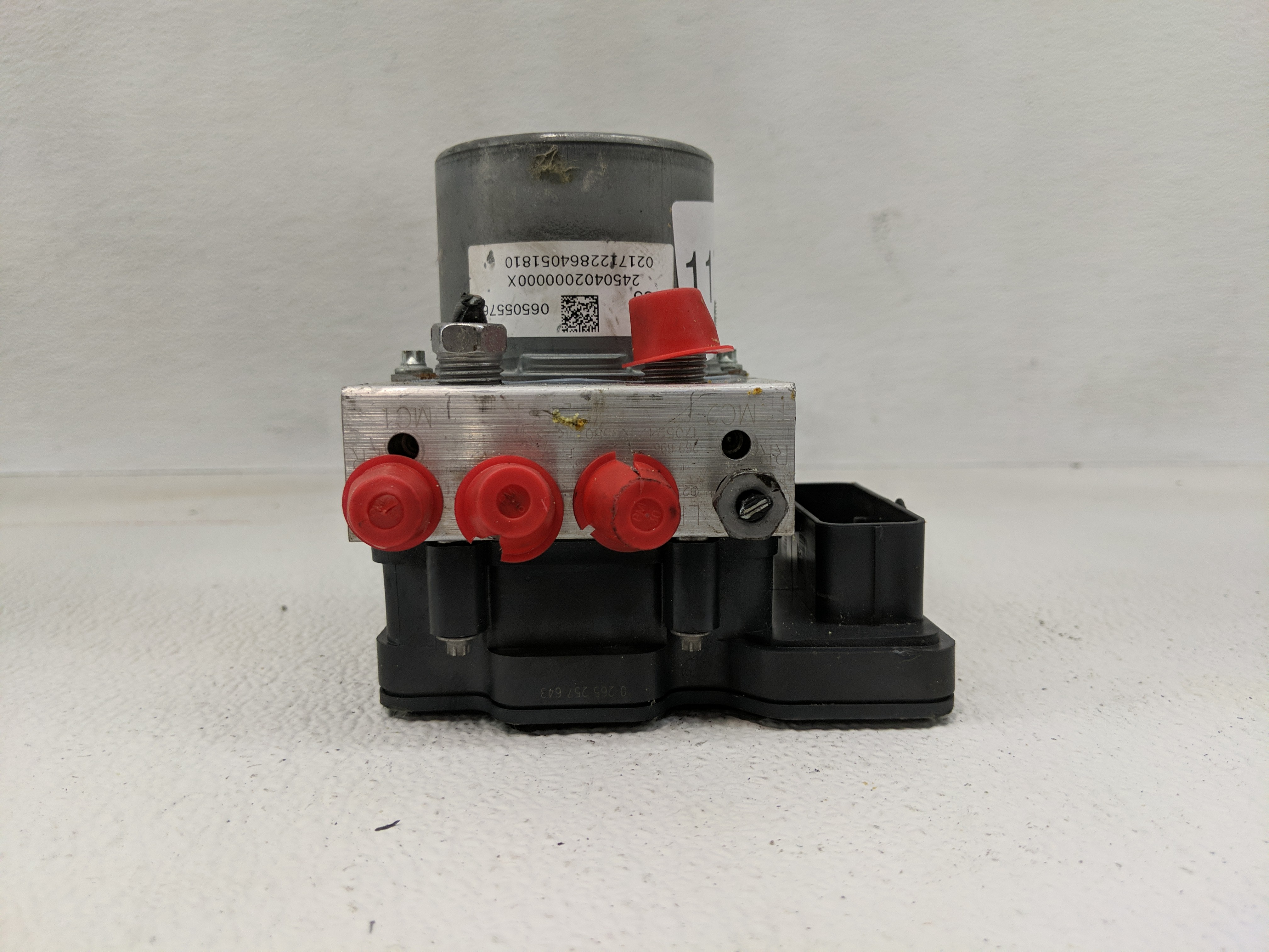 2016-2016 Cadillac Ats Abs Pump Control Module 1170744 - Oemusedautoparts1.com