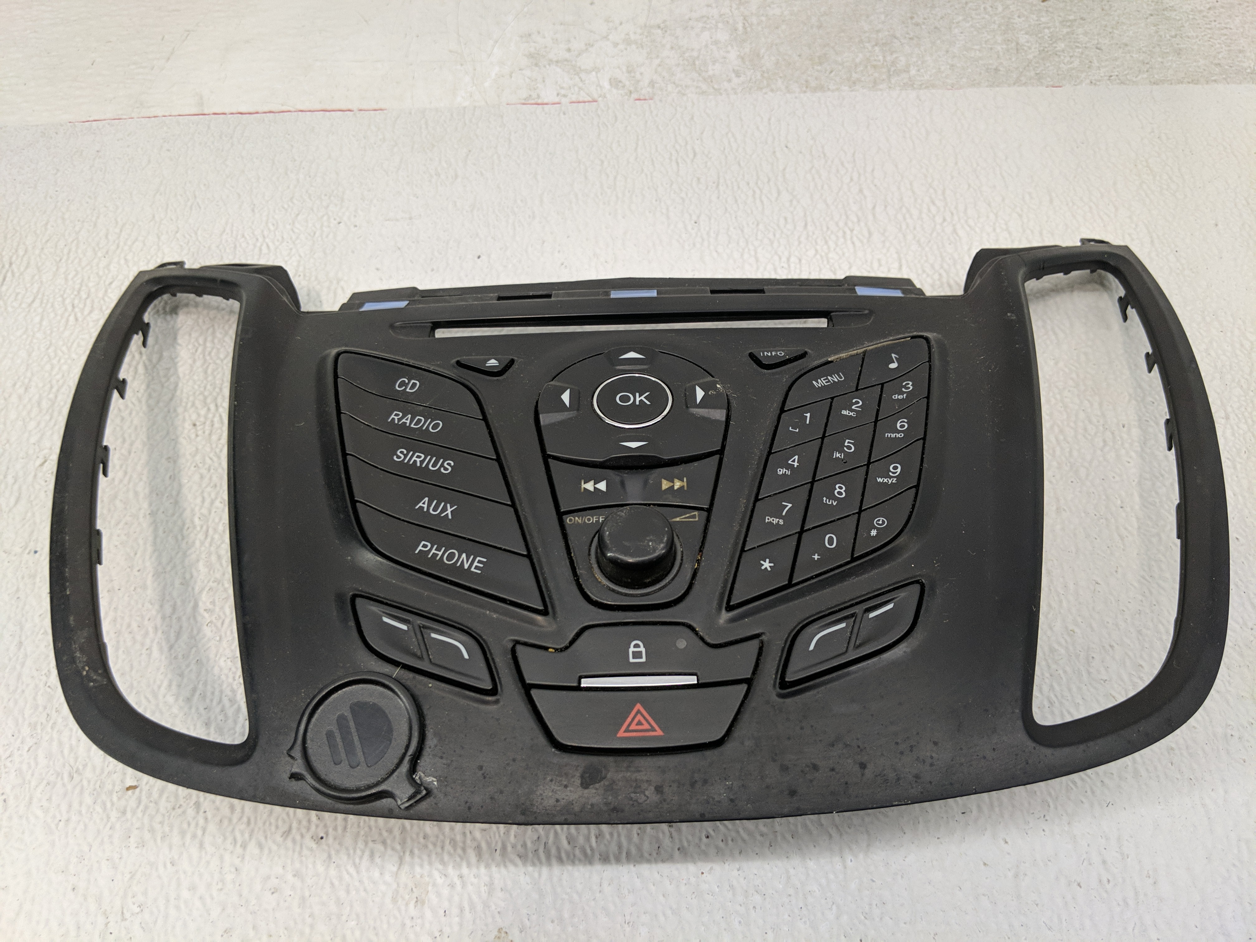 2013-2013 Ford Escape Am Fm Cd Player Radio Receiver 1170754 - Oemusedautoparts1.com