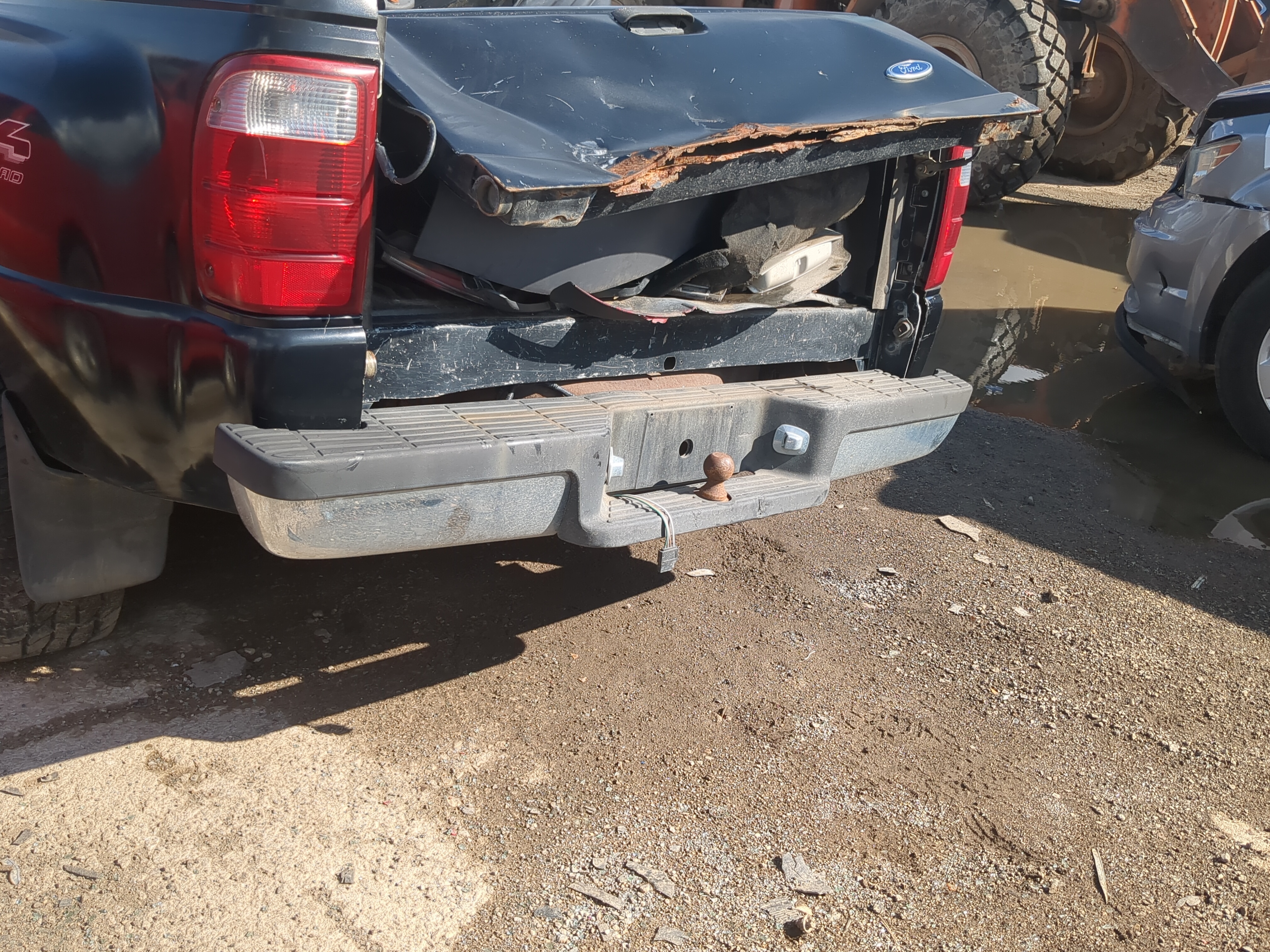 1993-2005 Ford Ranger Rear Bumper Assembly Oem 1170911 - Oemusedautoparts1.com