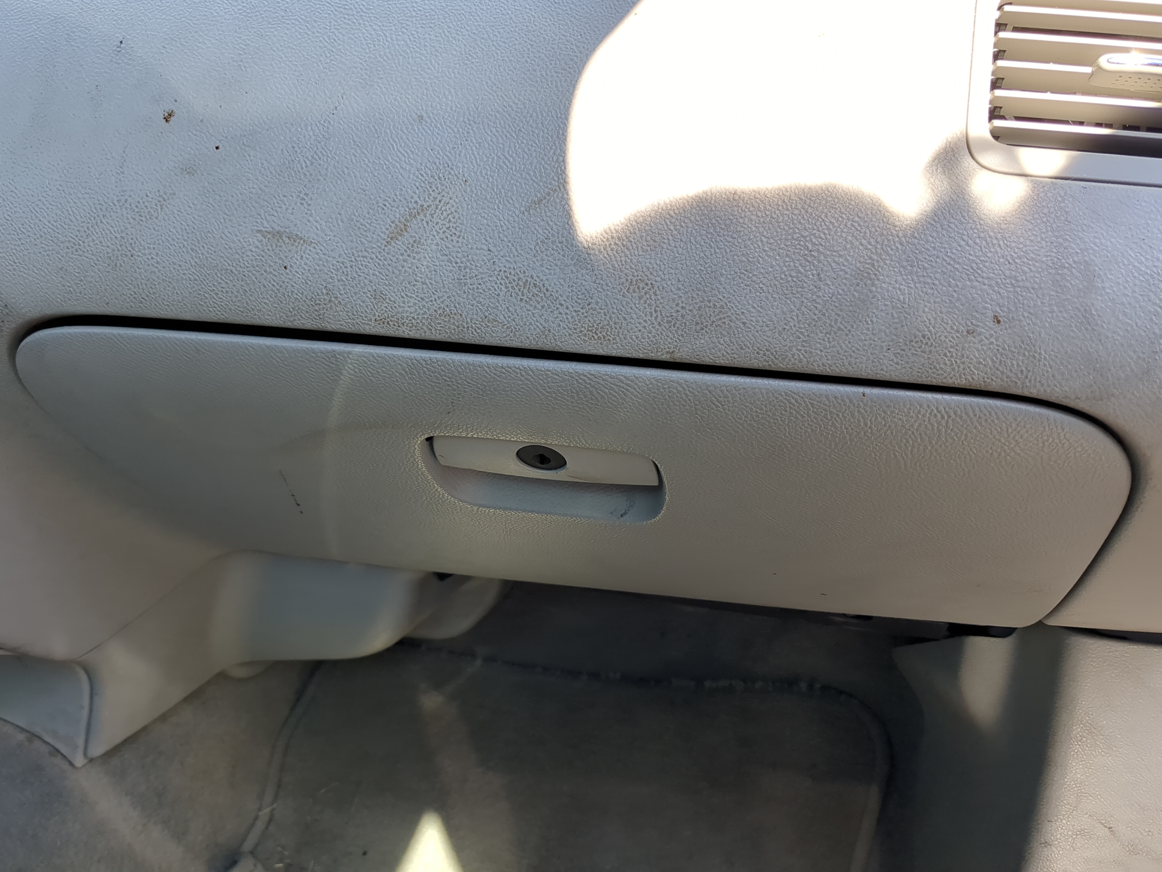 2007 Buick Lucerne Passenger Glove Box Door Storage Compartment 1171064 - Oemusedautoparts1.com