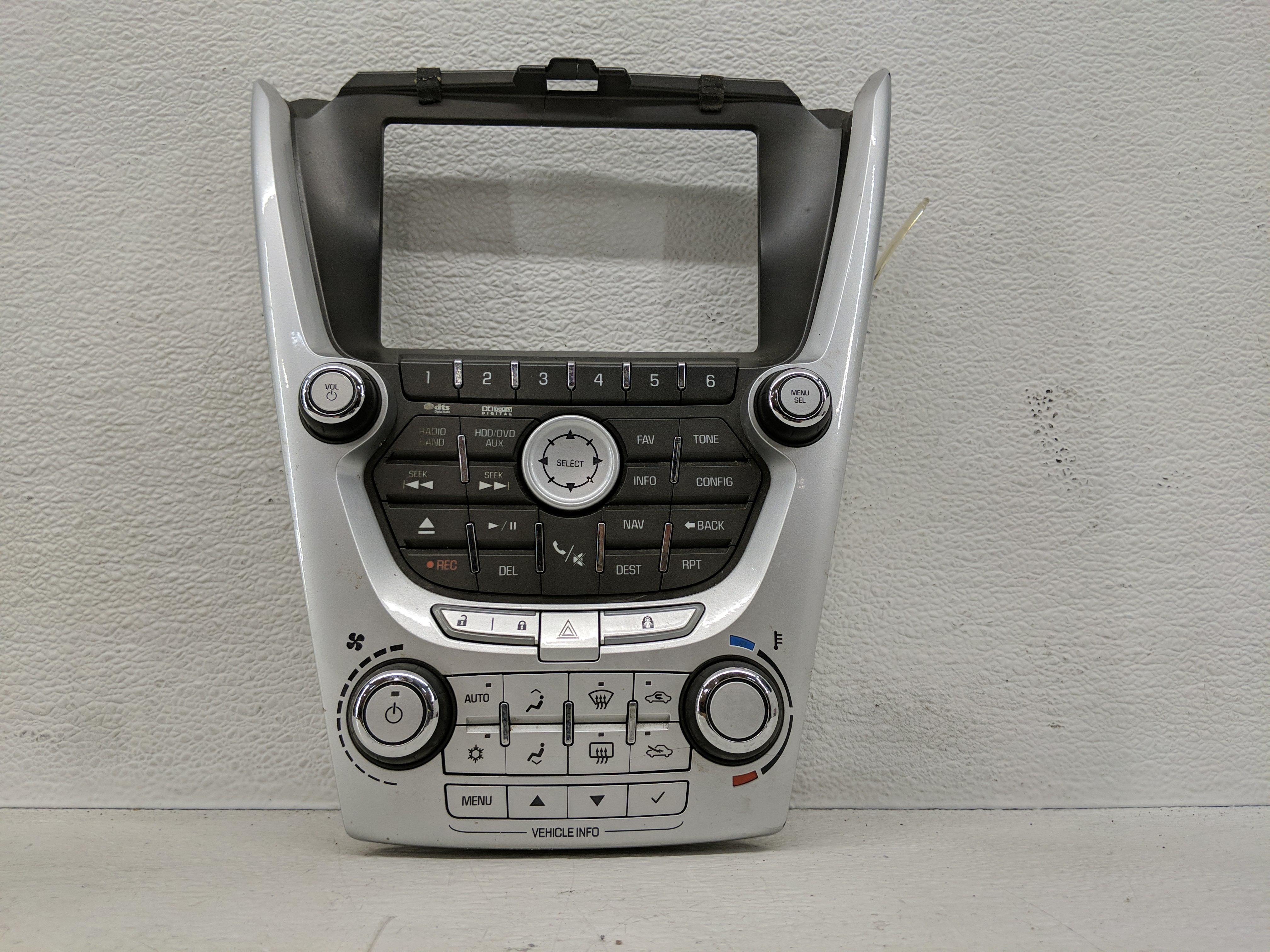 2010-2011 Gmc Terrain Am Fm Cd Player Radio Receiver 1171101 - Oemusedautoparts1.com