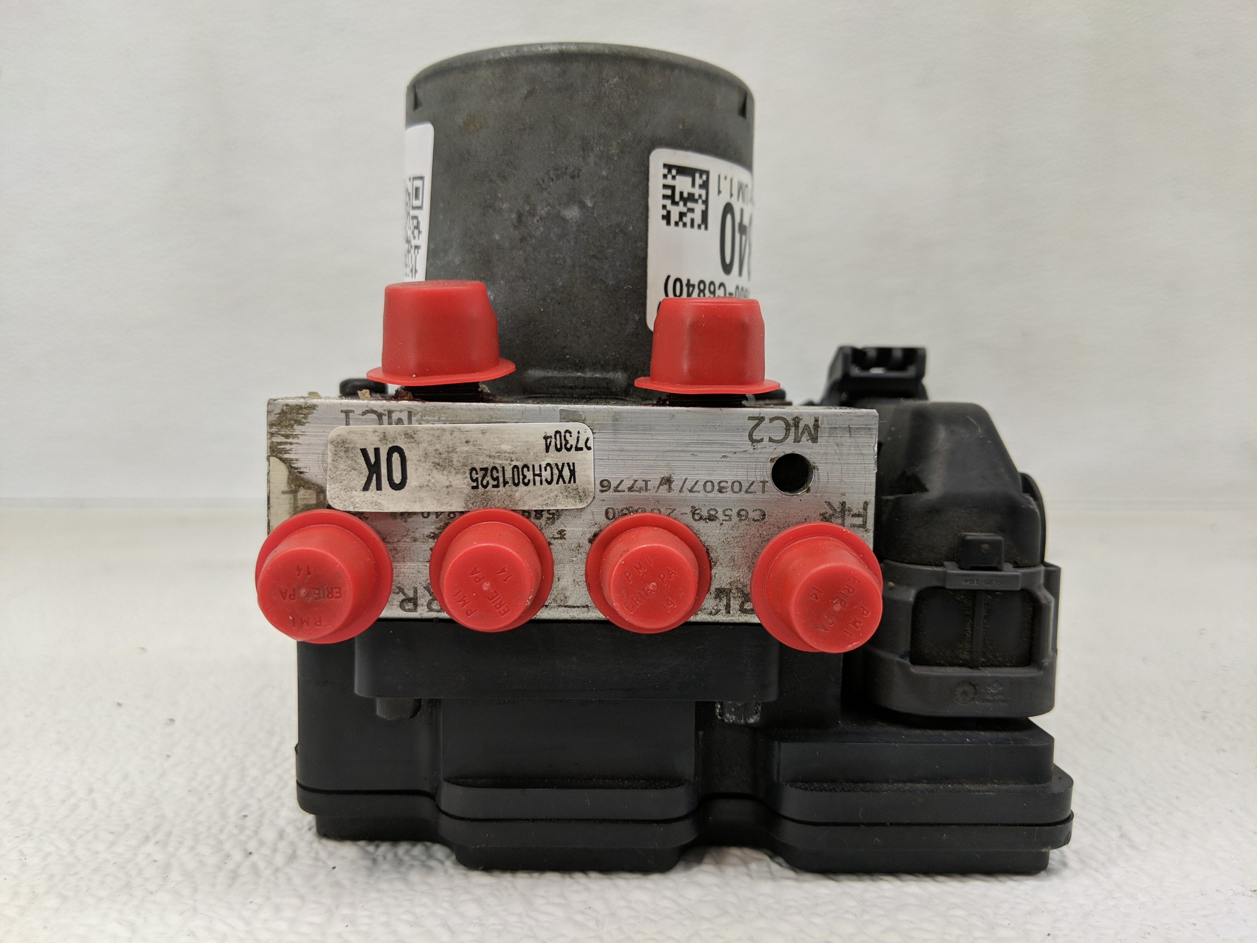 2016-2018 Kia Sorento Abs Pump Control Module 1171107 - Oemusedautoparts1.com