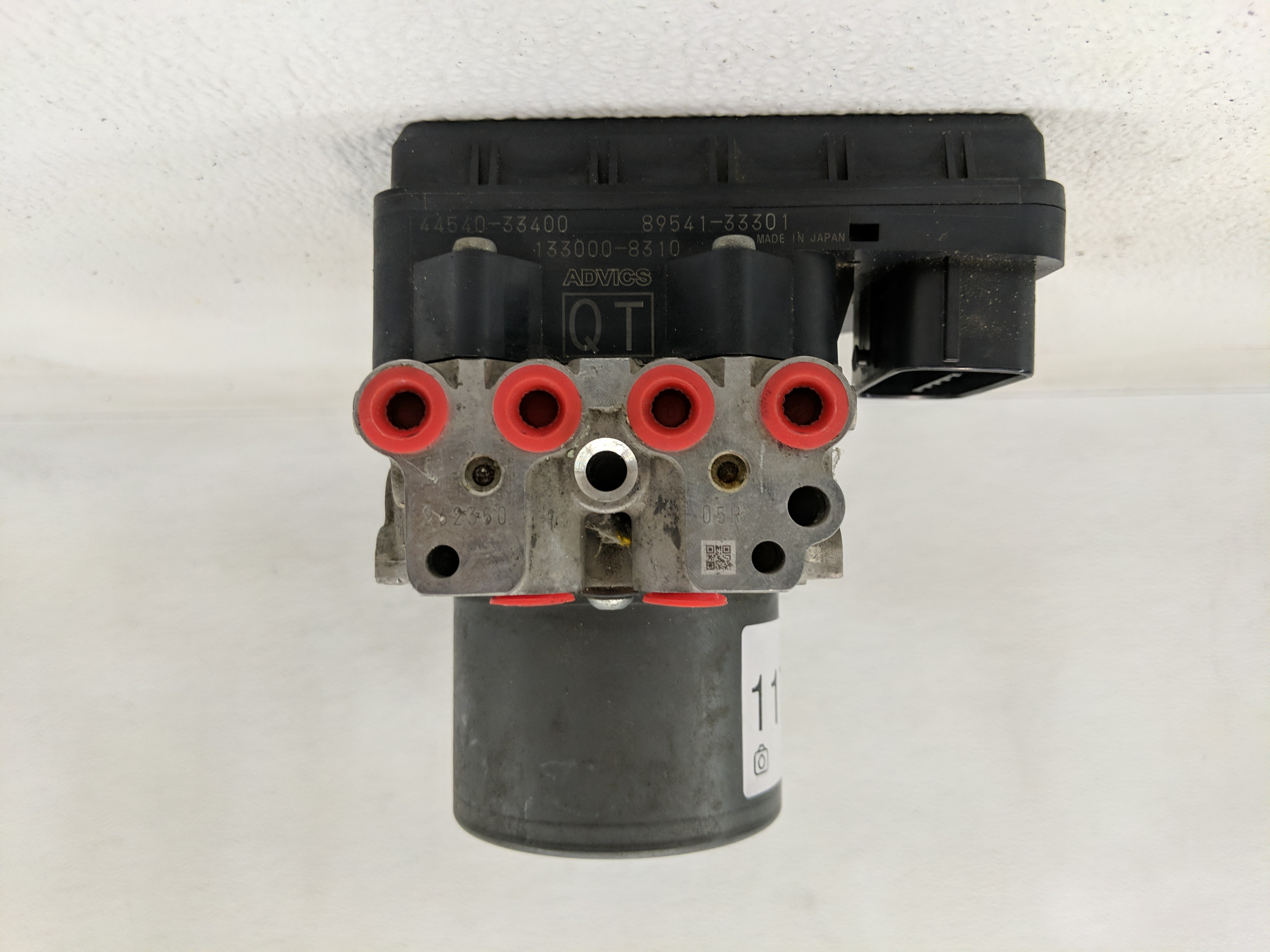 Picture of 2014-2015 Lexus Es350 Abs Pump Control Module 1171119